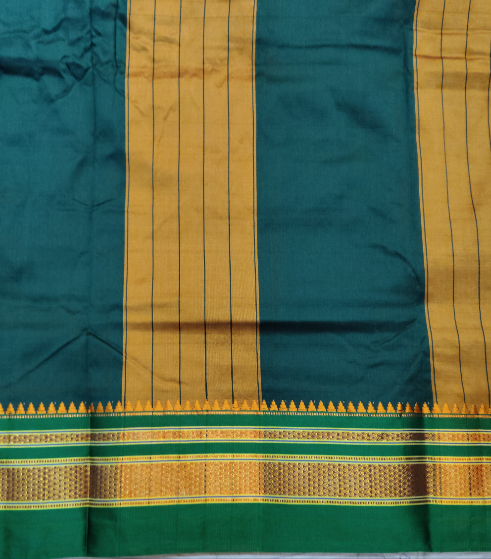 Ikkal sarees madisar 10yardz