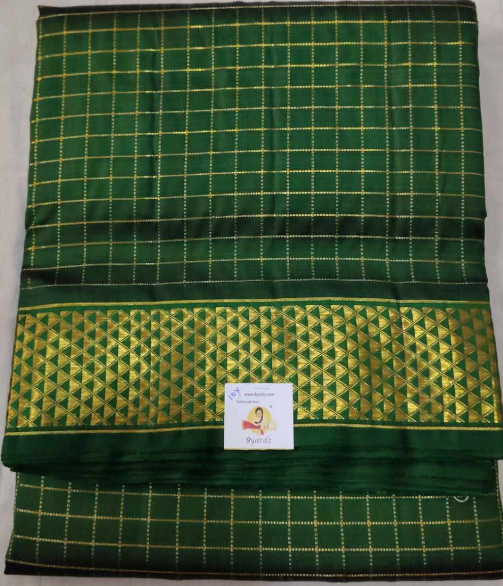 Kanchipuram Pure Silk 9 Yards Madisar – Bottle Green with Golden Checks| 10yards