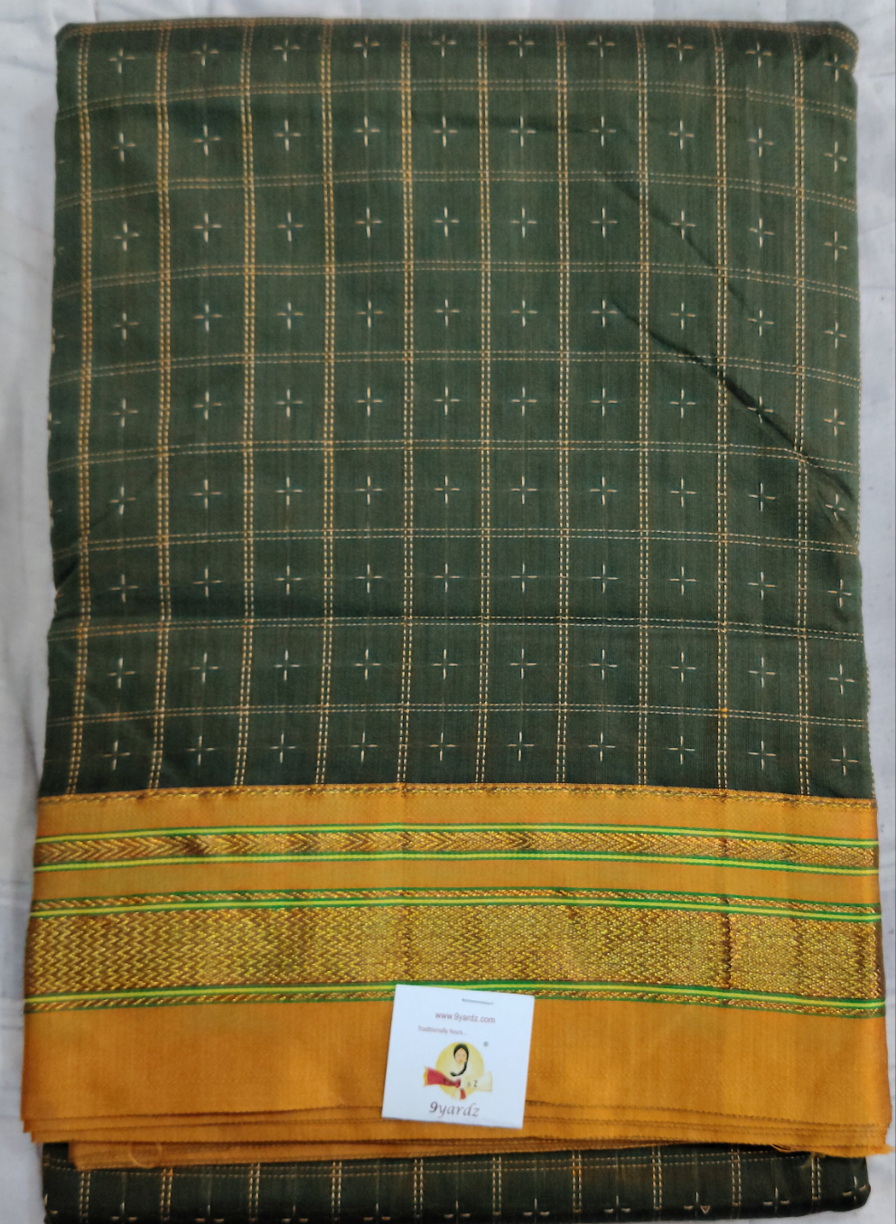 Ikkal sarees madisar 10yardz