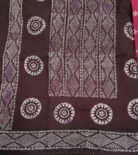 Load image into Gallery viewer, Sungudi cotton 10.5yards 49&quot;