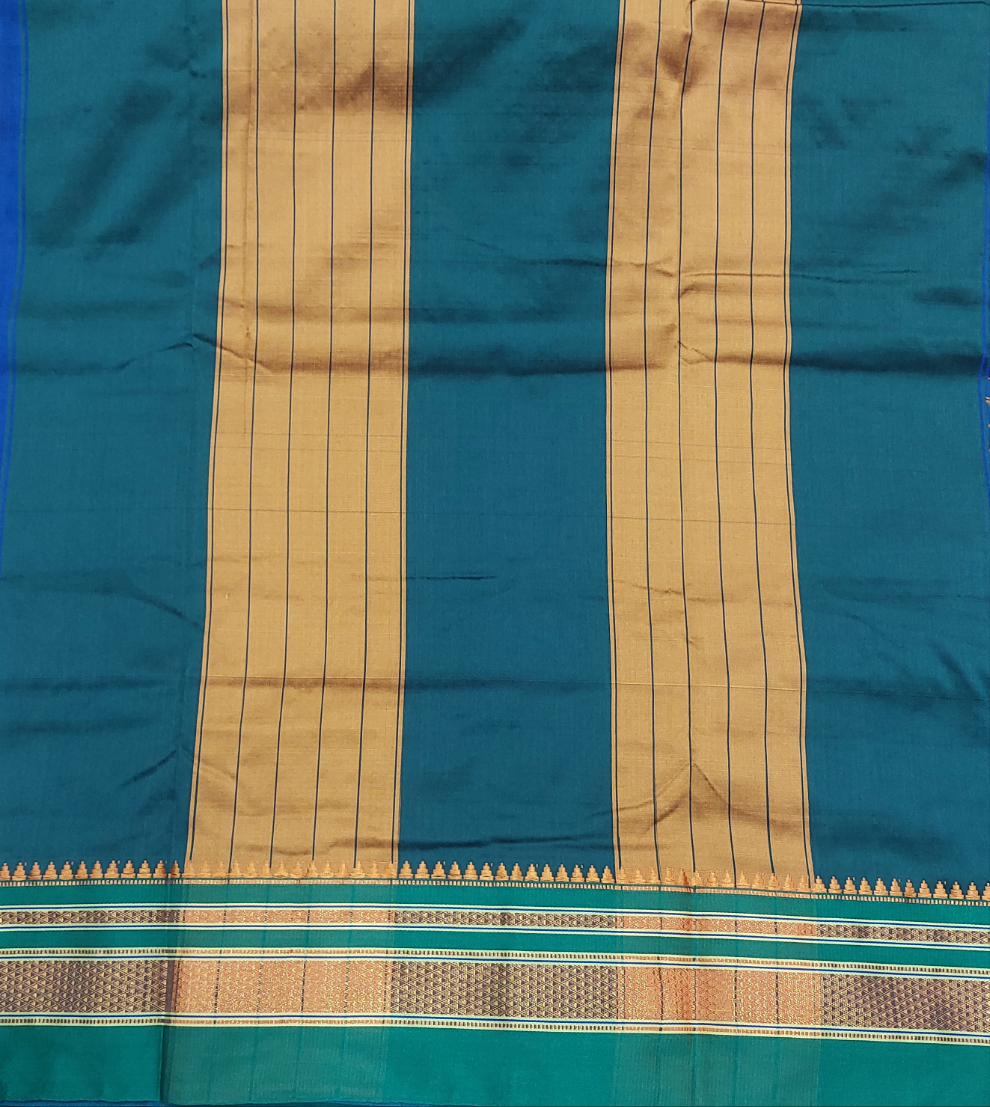 Ikkal sarees madisar 10yardz
