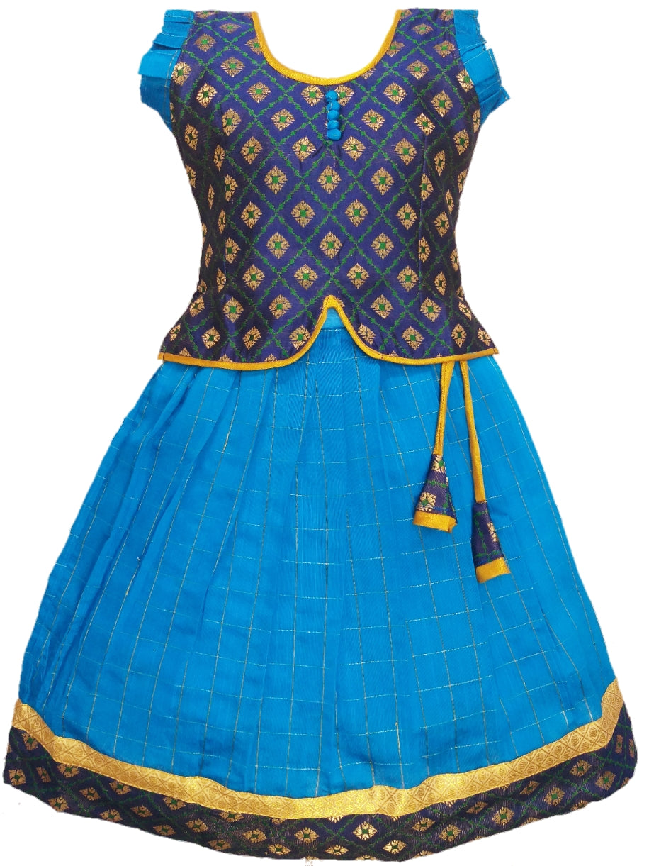 Embossed Pavadai
