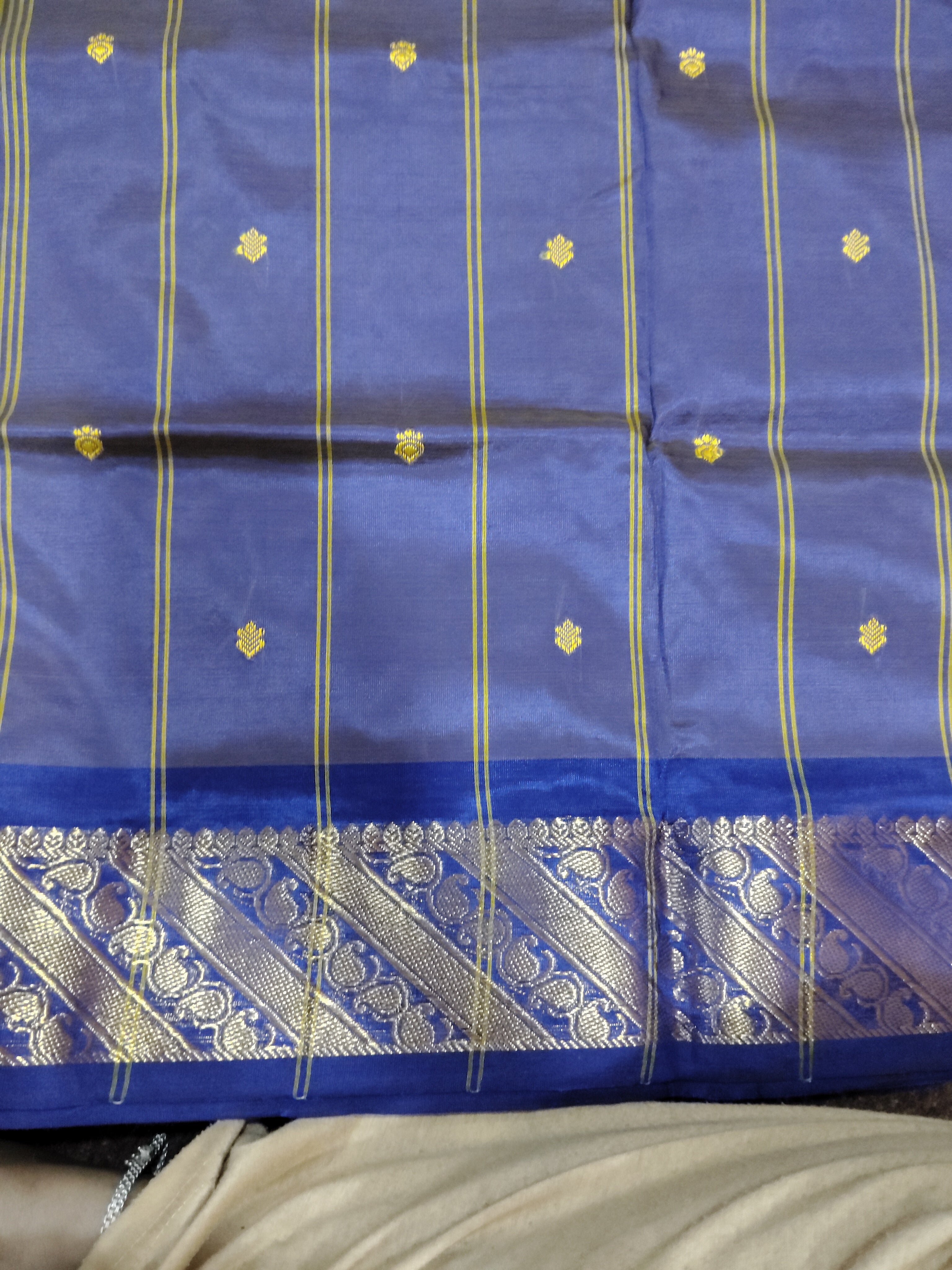 Vaazhainaar Pattu Madisar