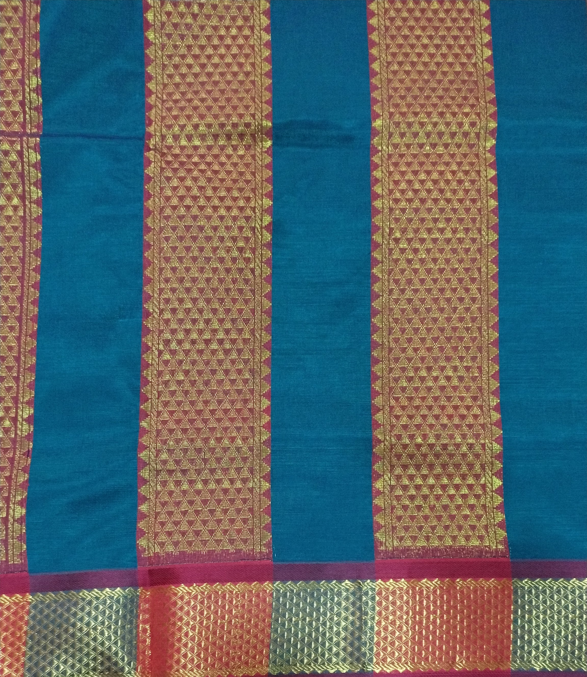 Vaazhainaar Pattu Madisar