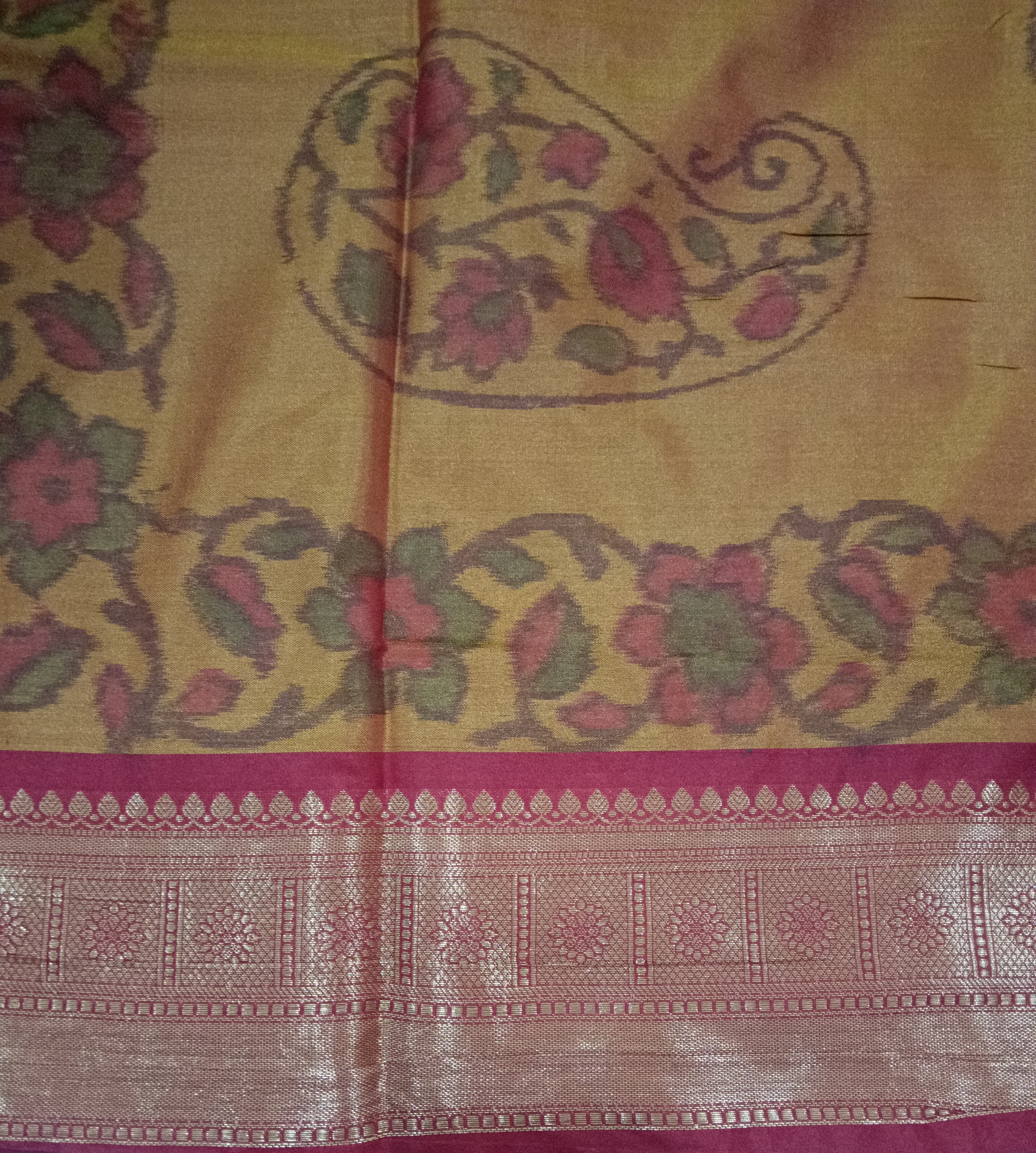 Ikkat semi silk madisar