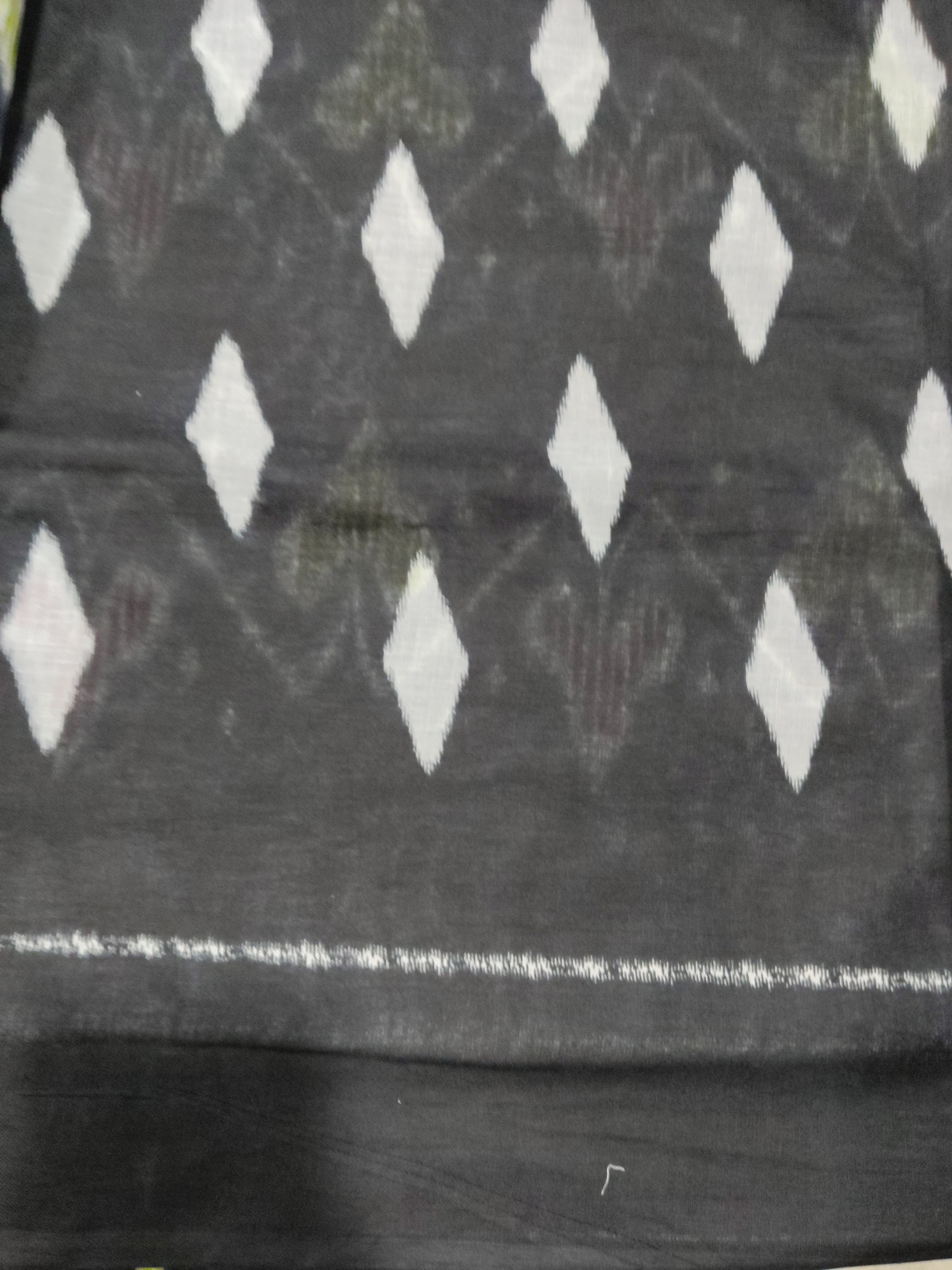 Soft Cotton Bathik saree 6yardz