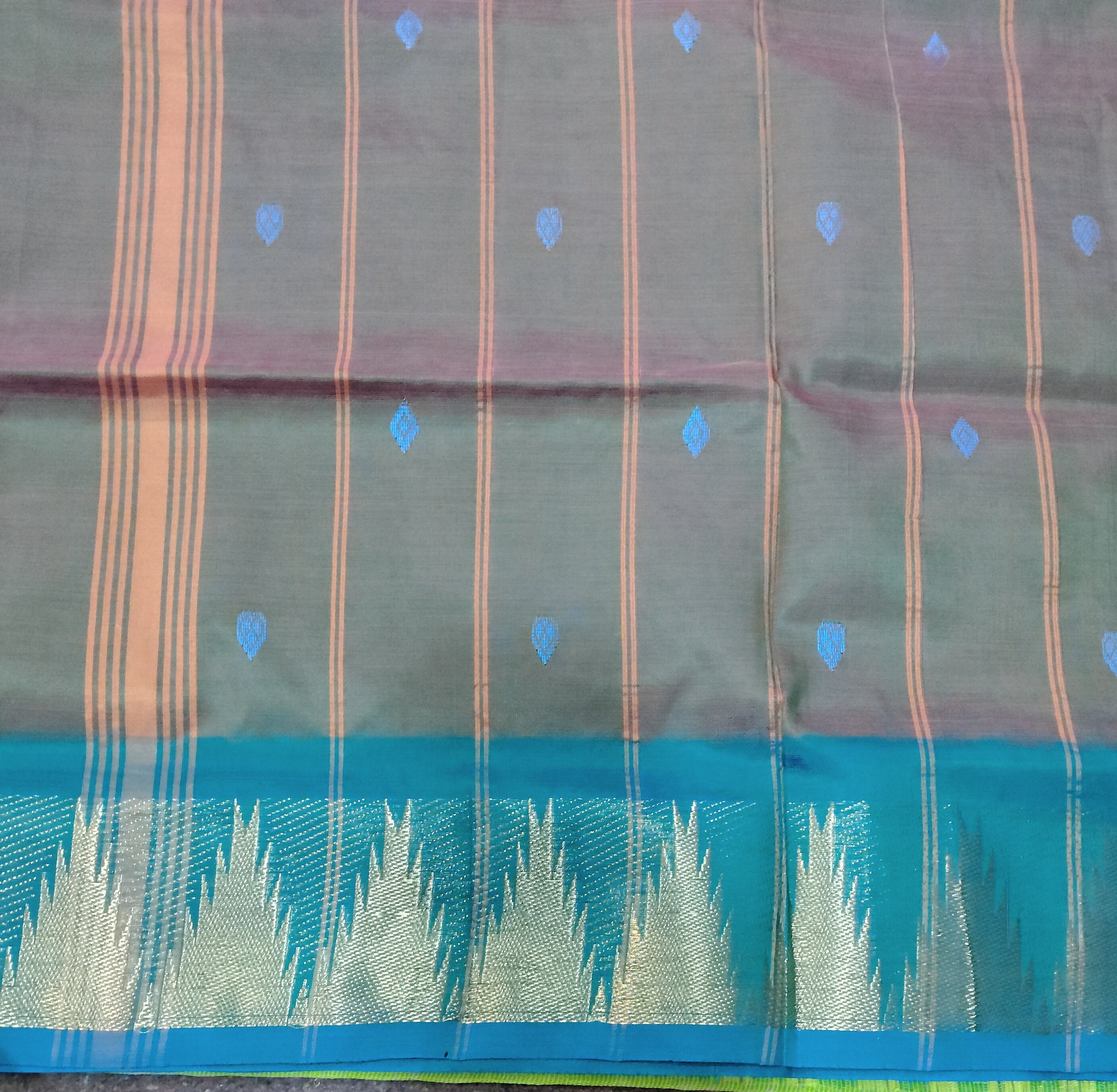Vaazhainaar Pattu Madisar