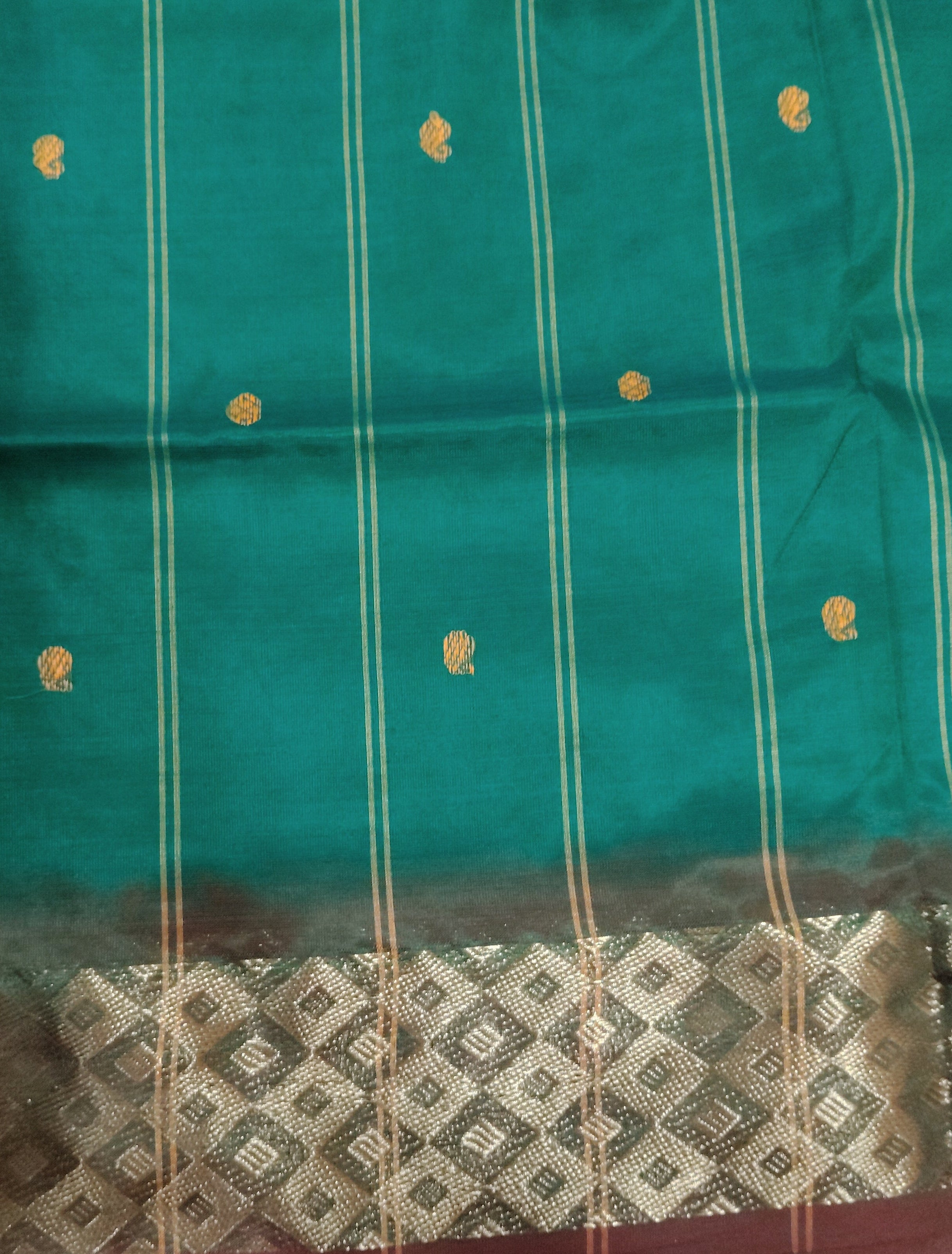 Vaazhainaar Pattu Madisar