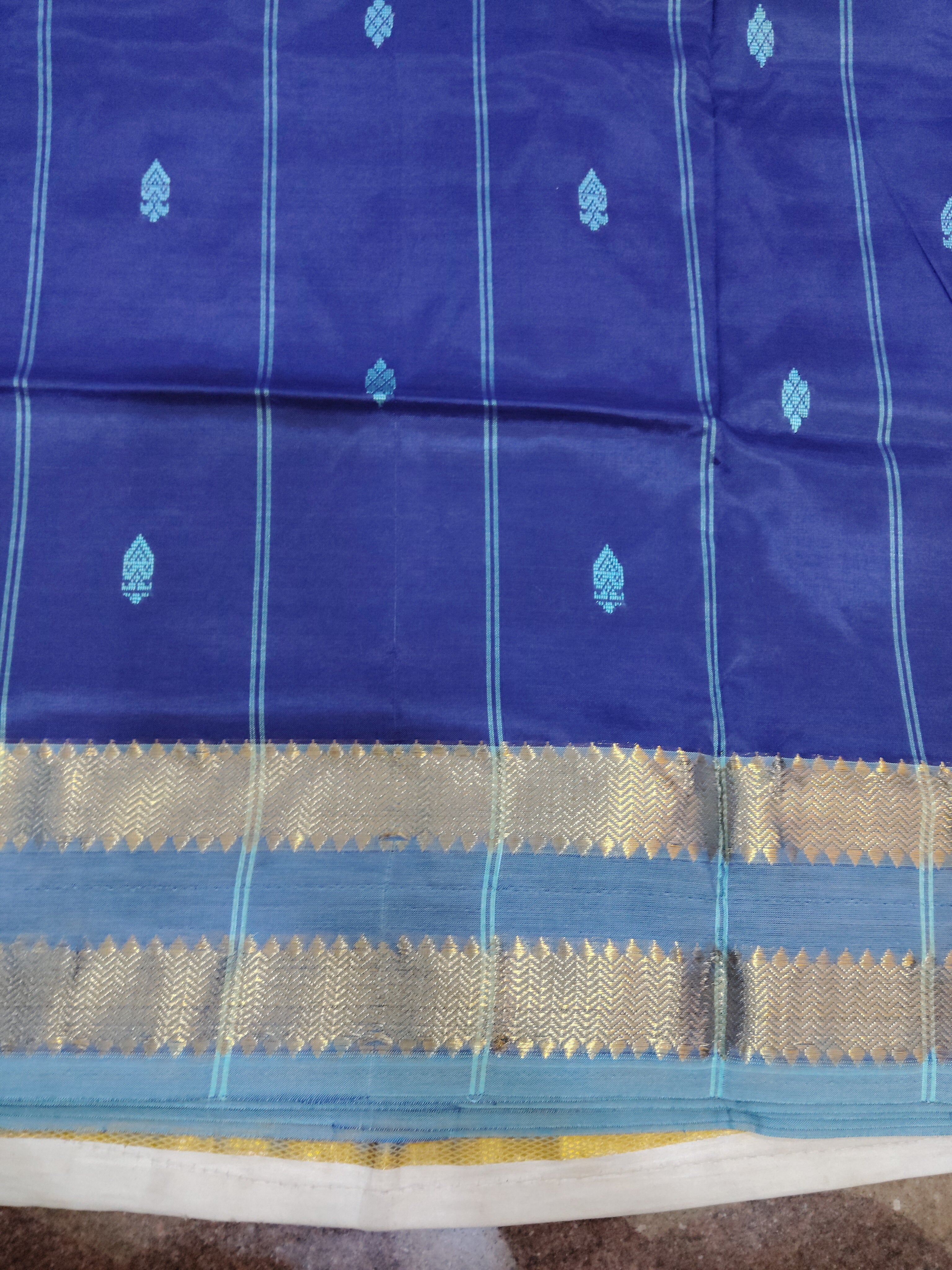 Vaazhainaar Pattu Madisar