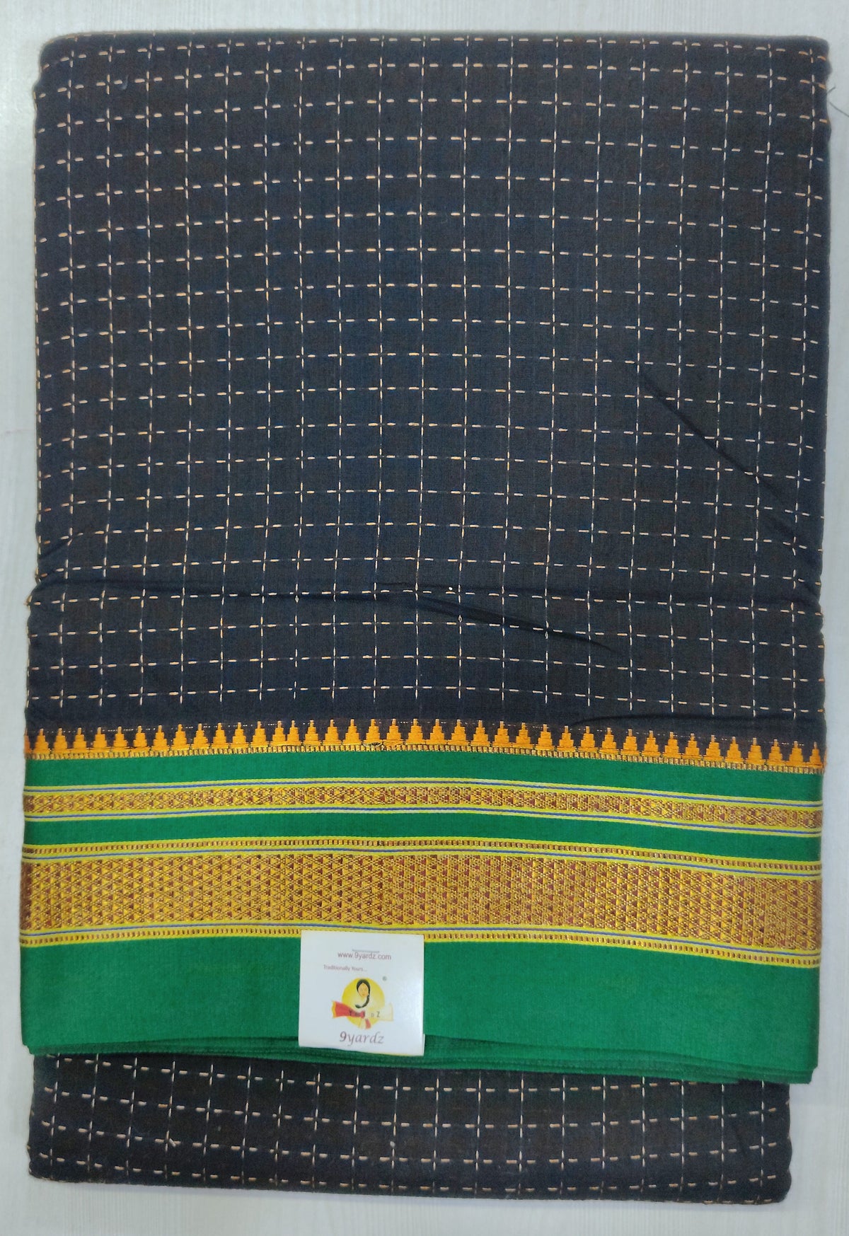 Ikkal sarees madisar 10yardz