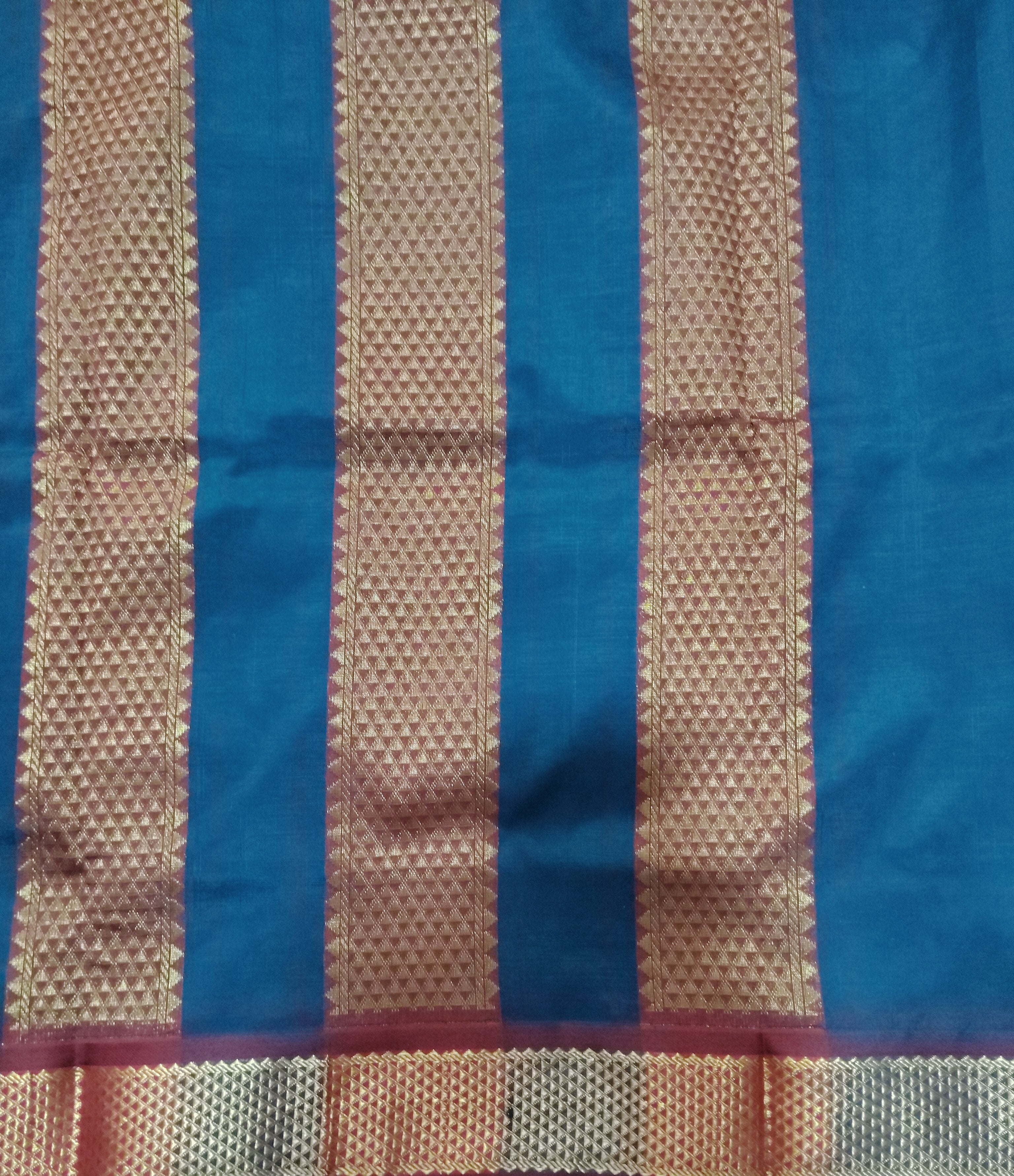 Vaazhainaar Pattu Madisar