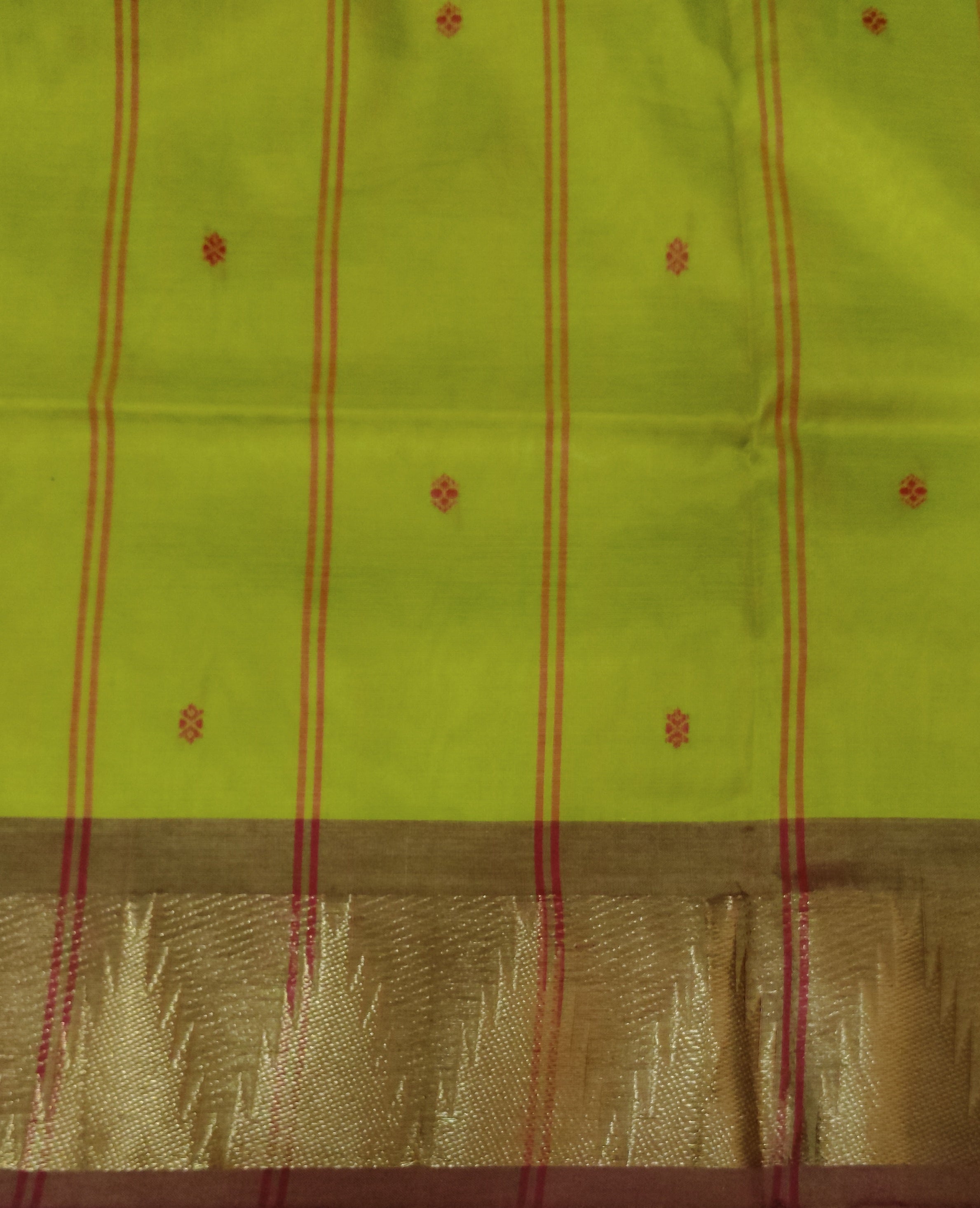 Vaazhainaar Pattu Madisar