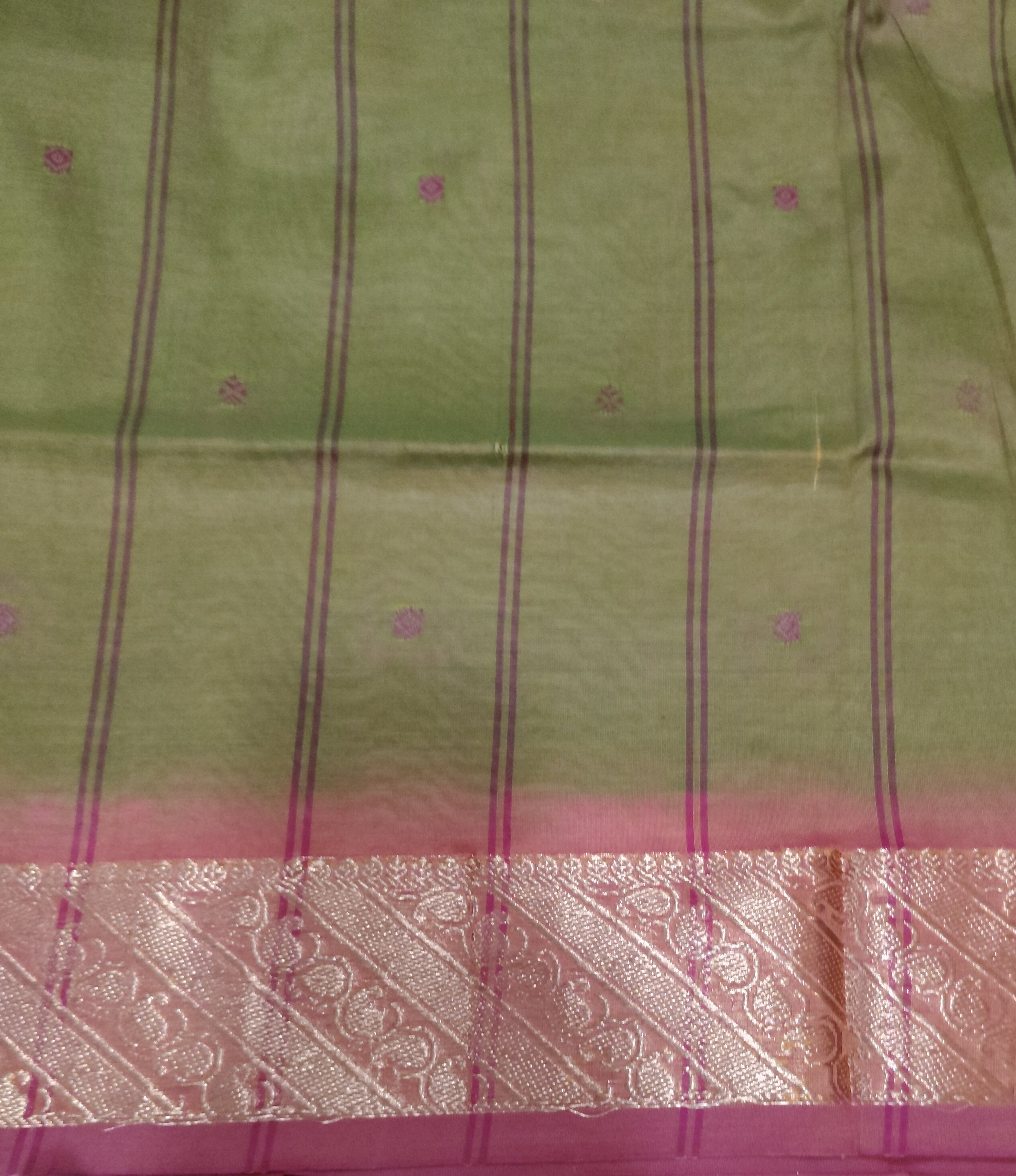 Vaazhainaar Pattu Madisar