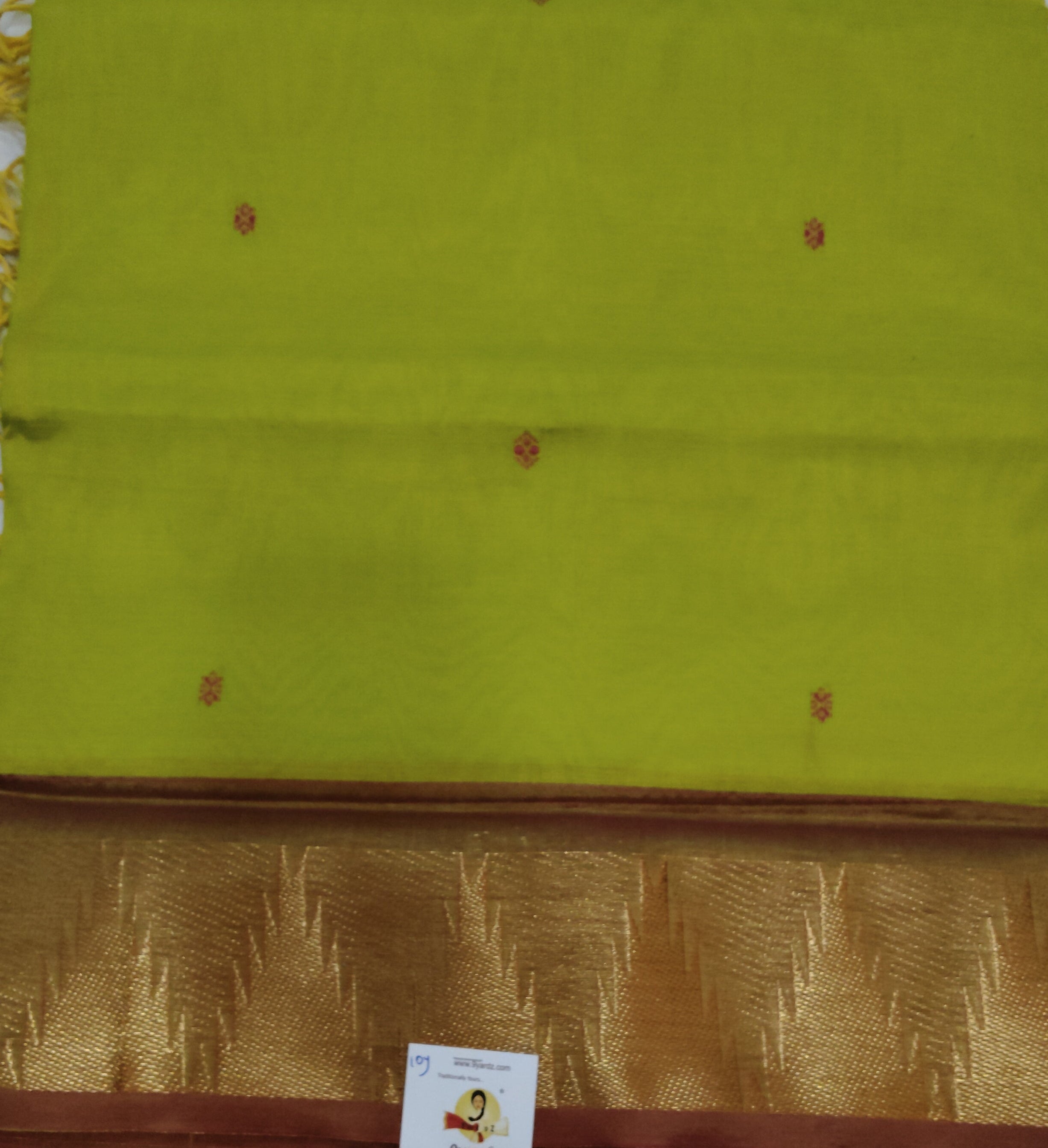 Vaazhainaar Pattu Madisar