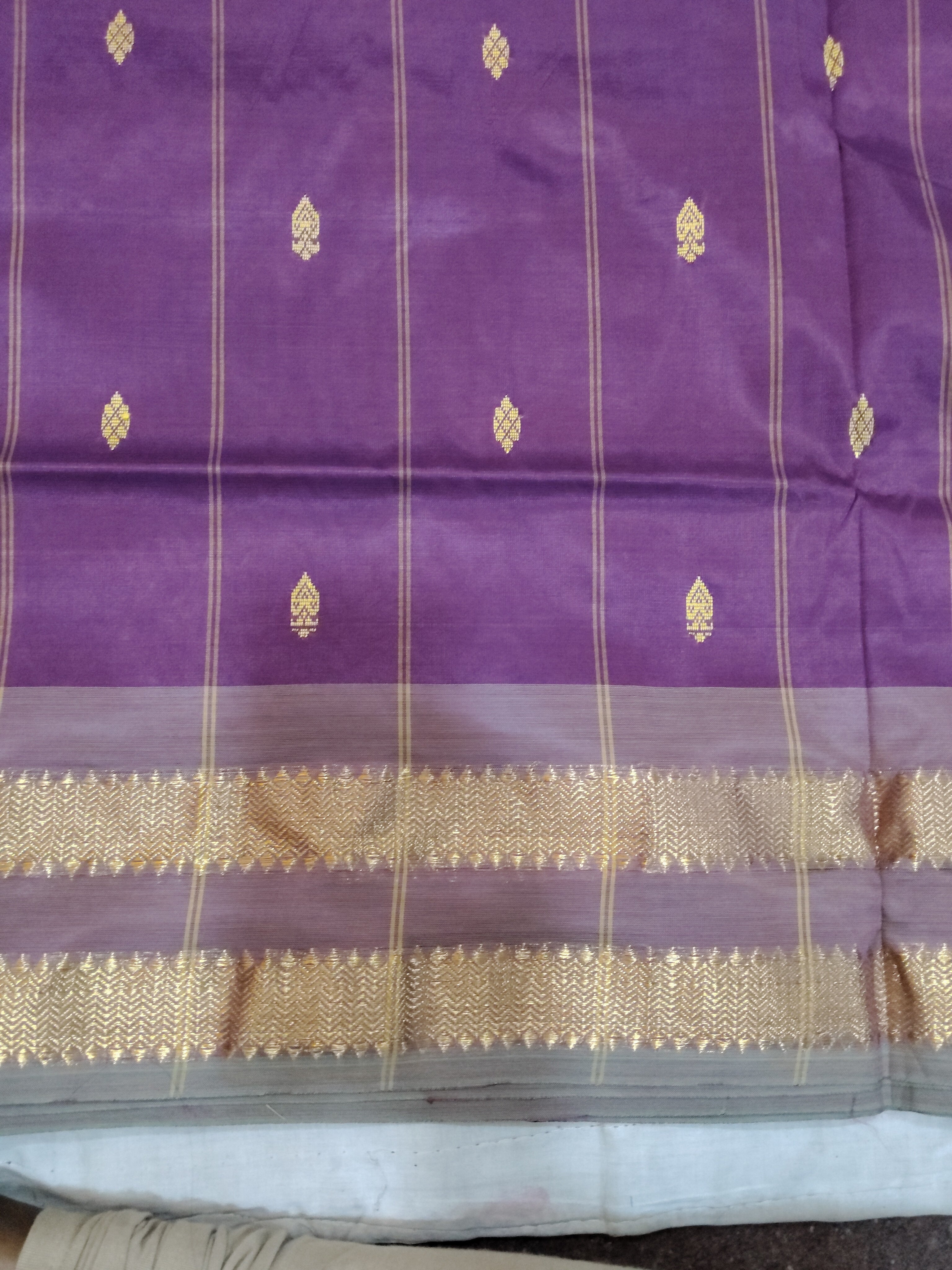 Vaazhainaar Pattu Madisar