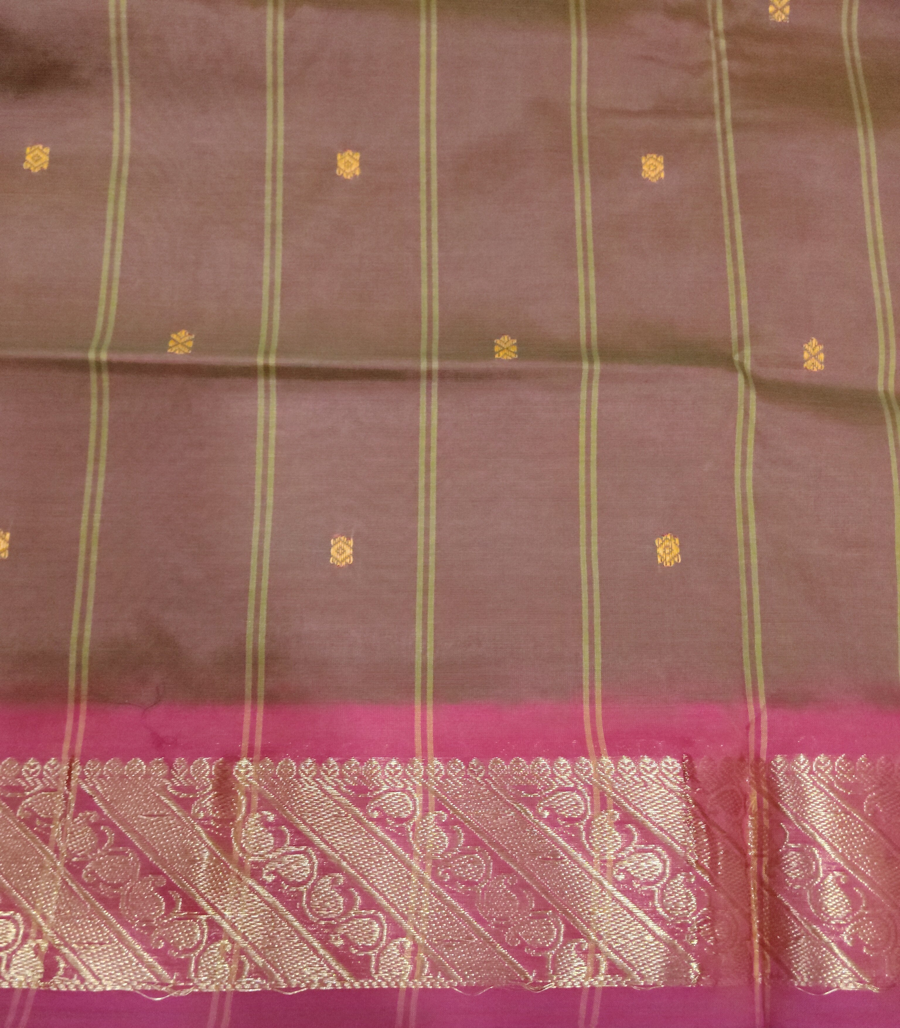 Vaazhainaar Pattu Madisar