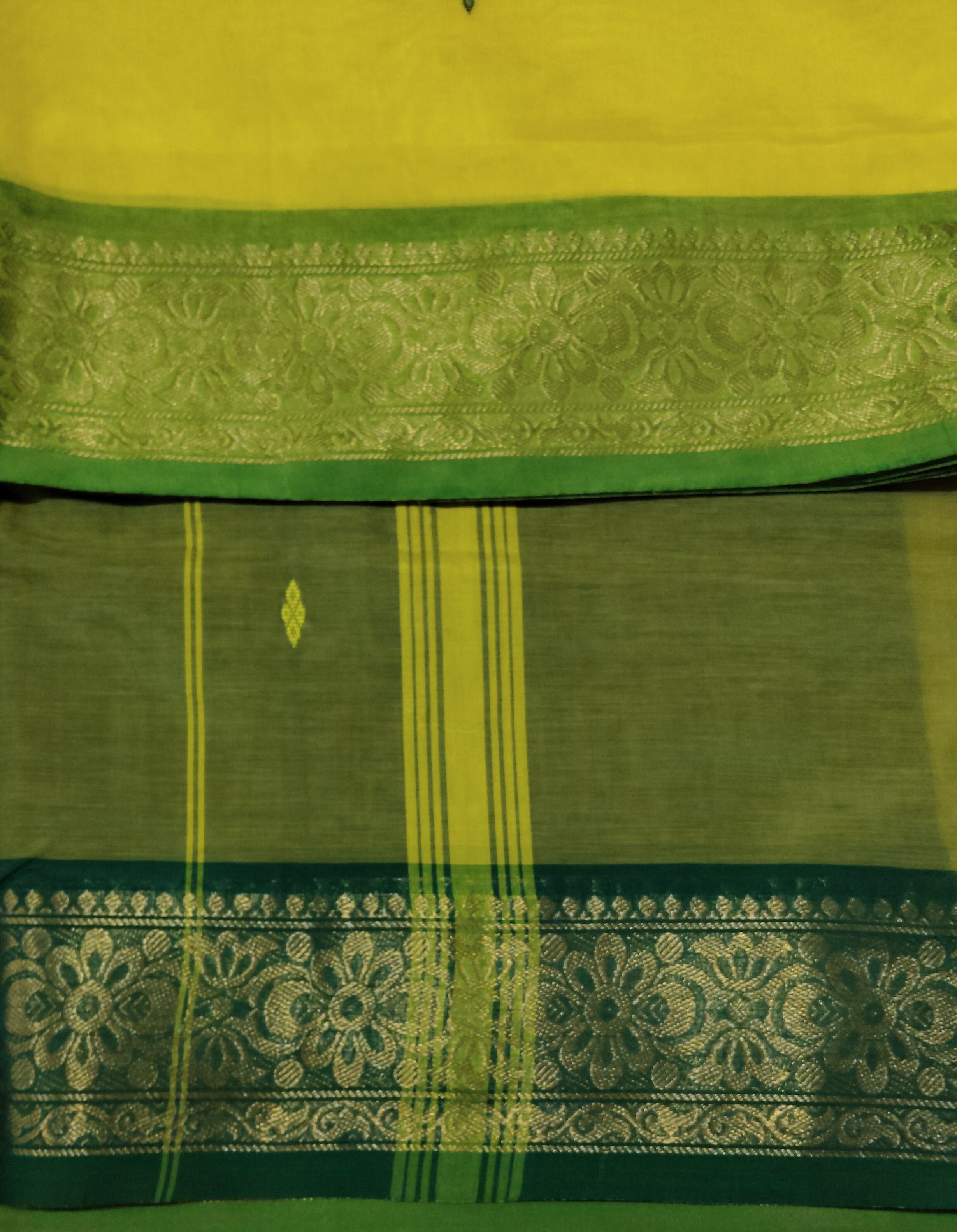 Vaazhainaar Pattu Madisar