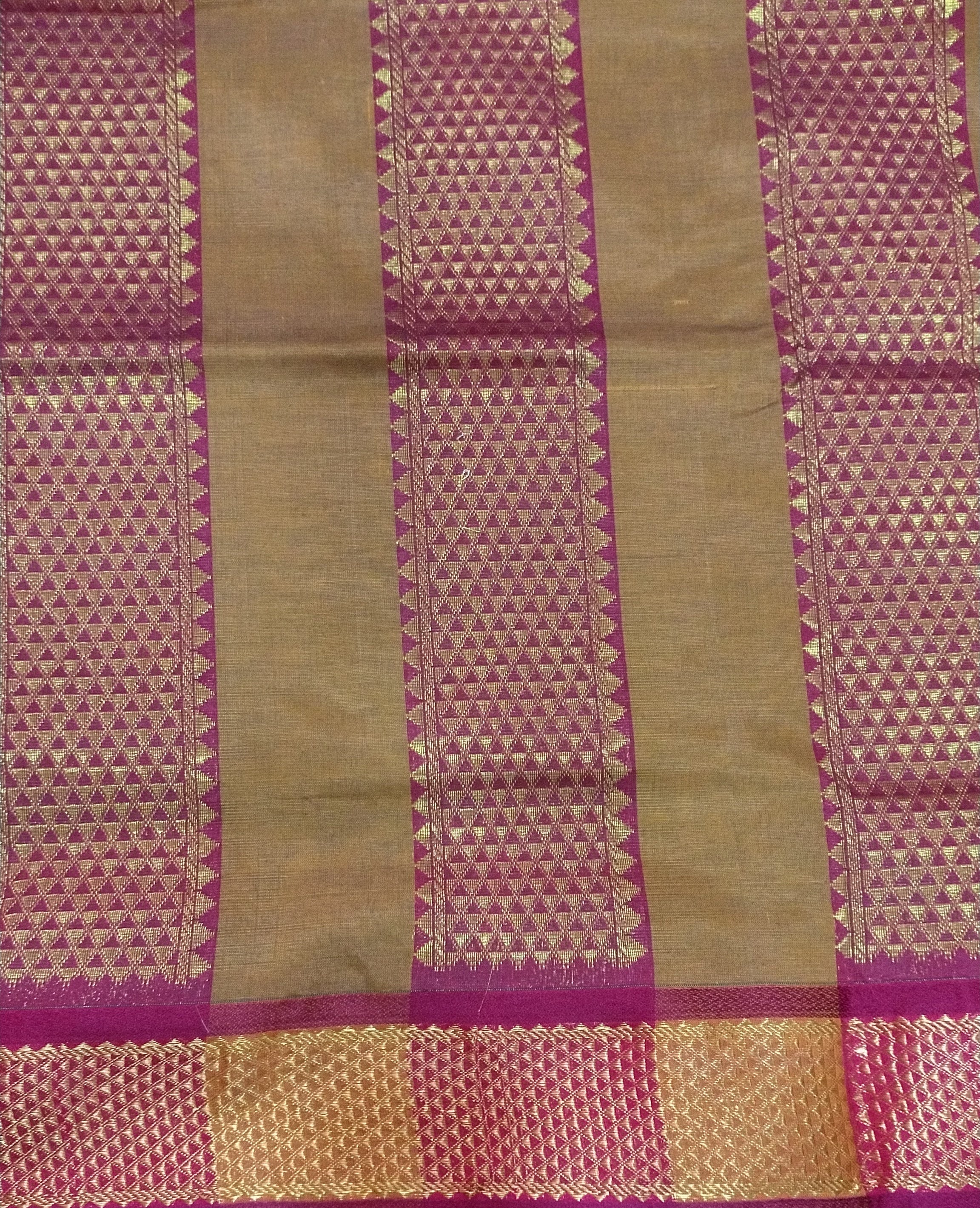 Vaazhainaar Pattu Madisar