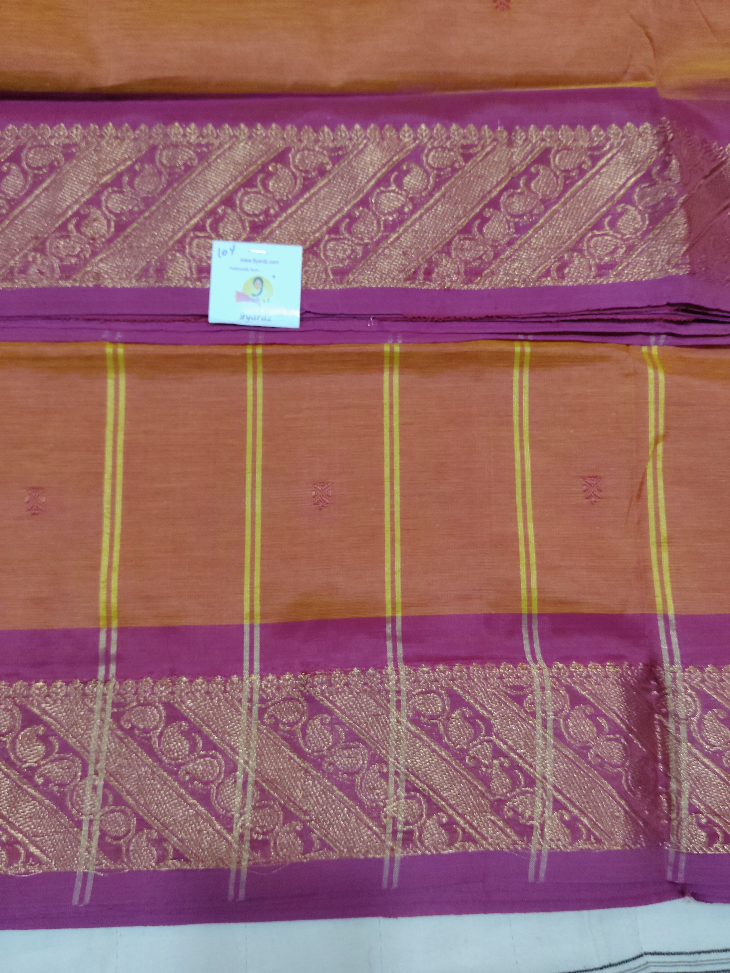 Vaazhainaar Pattu Madisar