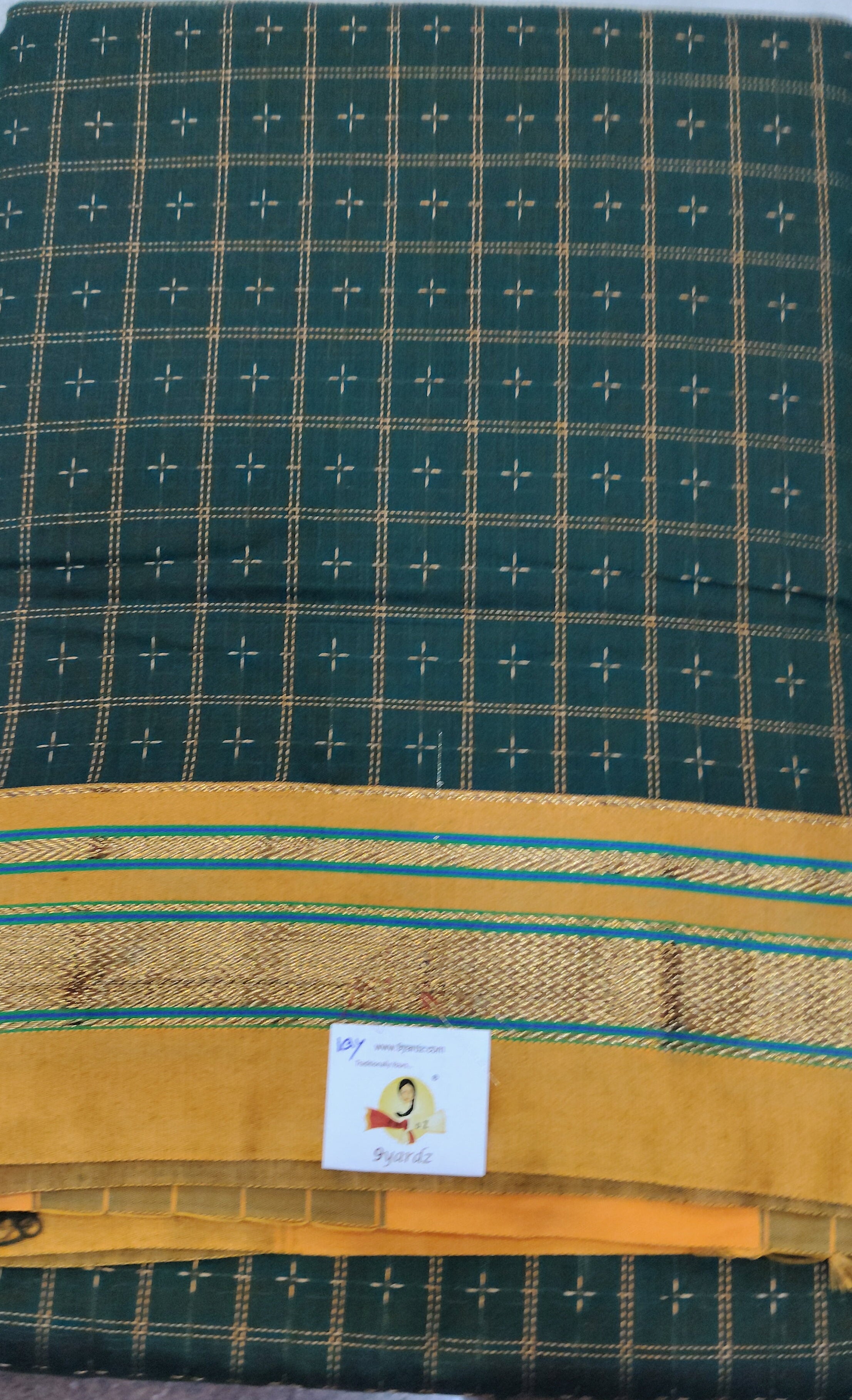 Ikkal sarees madisar 10yardz