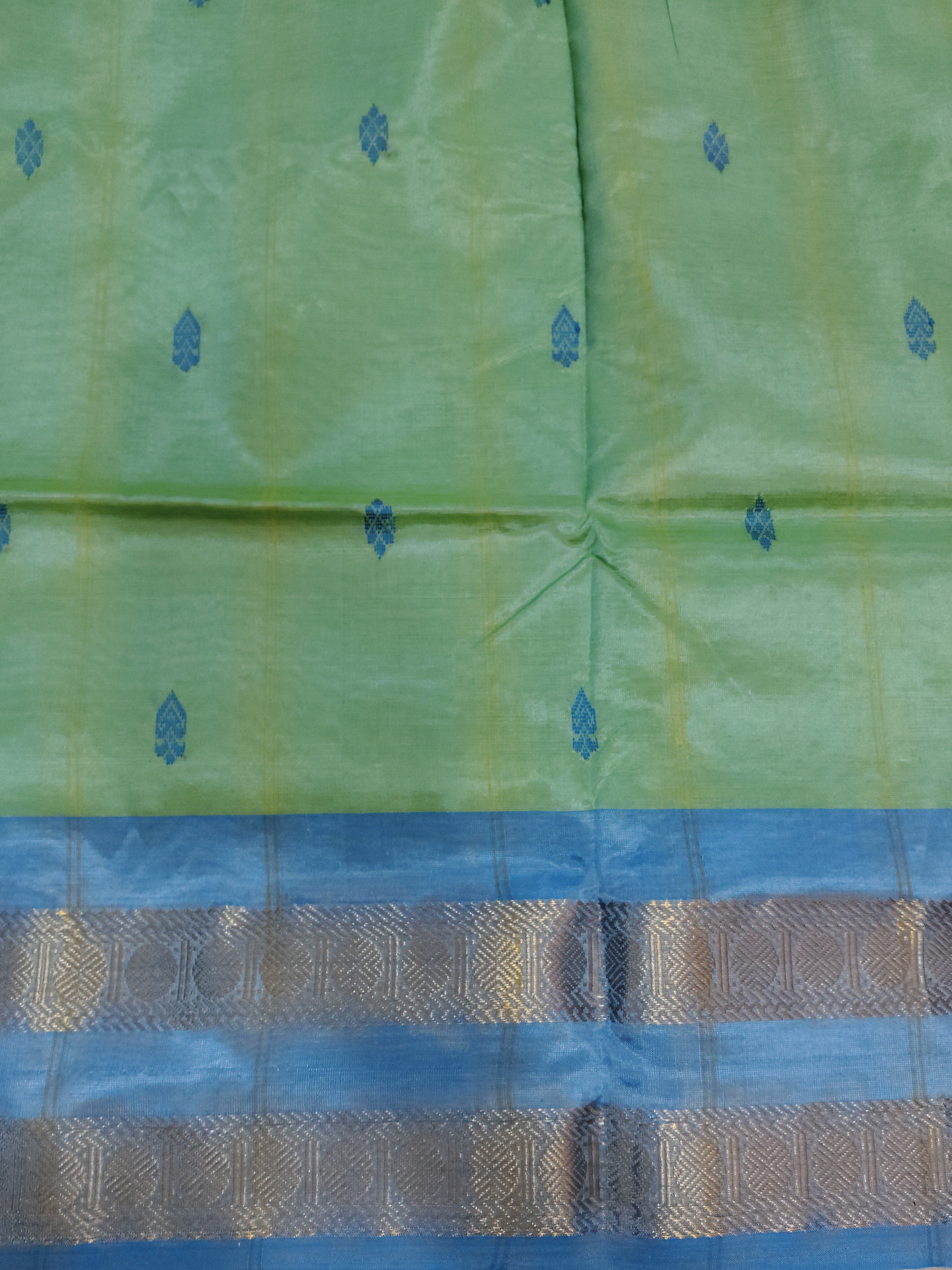 Vaazhainaar Pattu Madisar