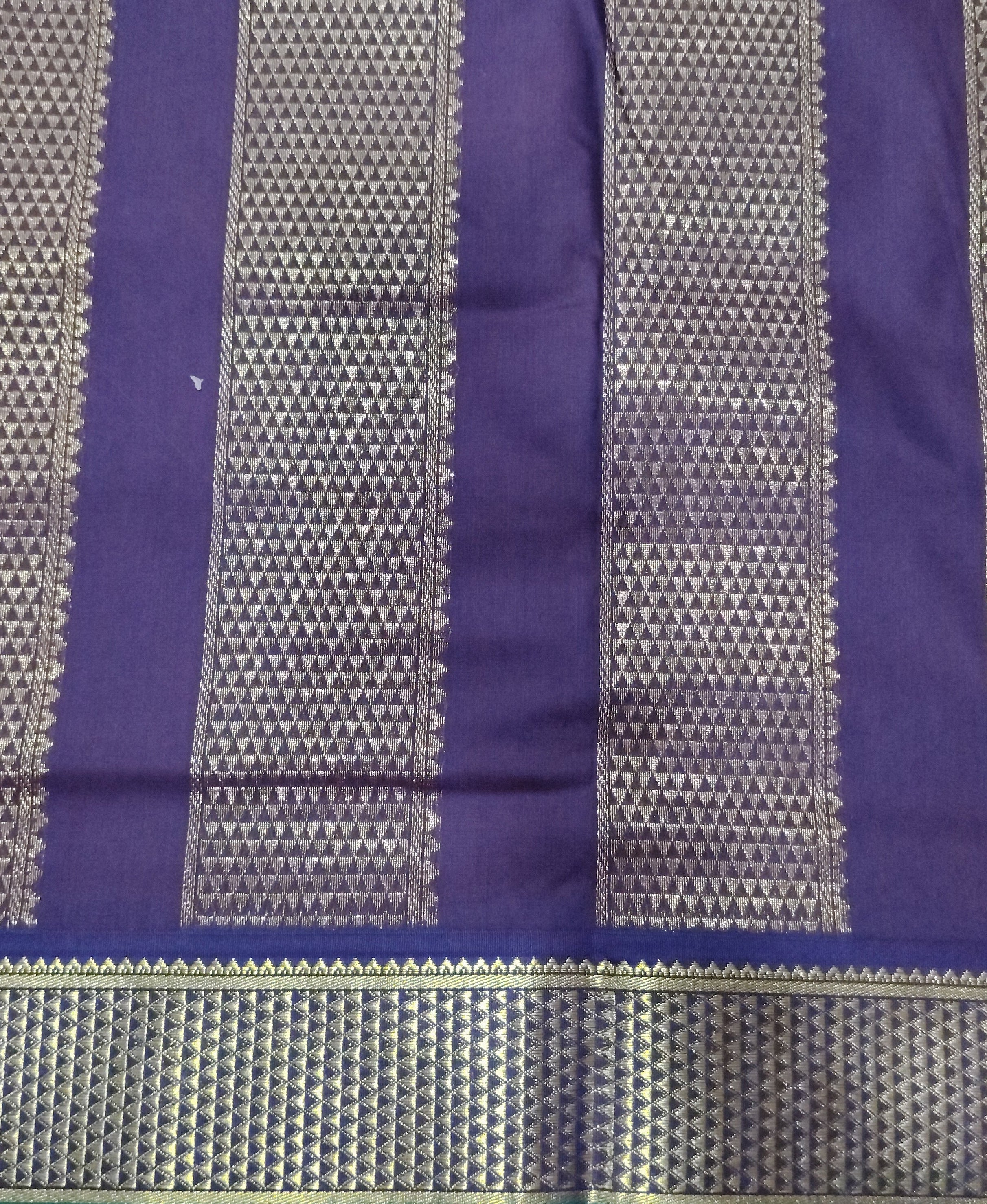 Akshaya cotton 10.25 yards madisar