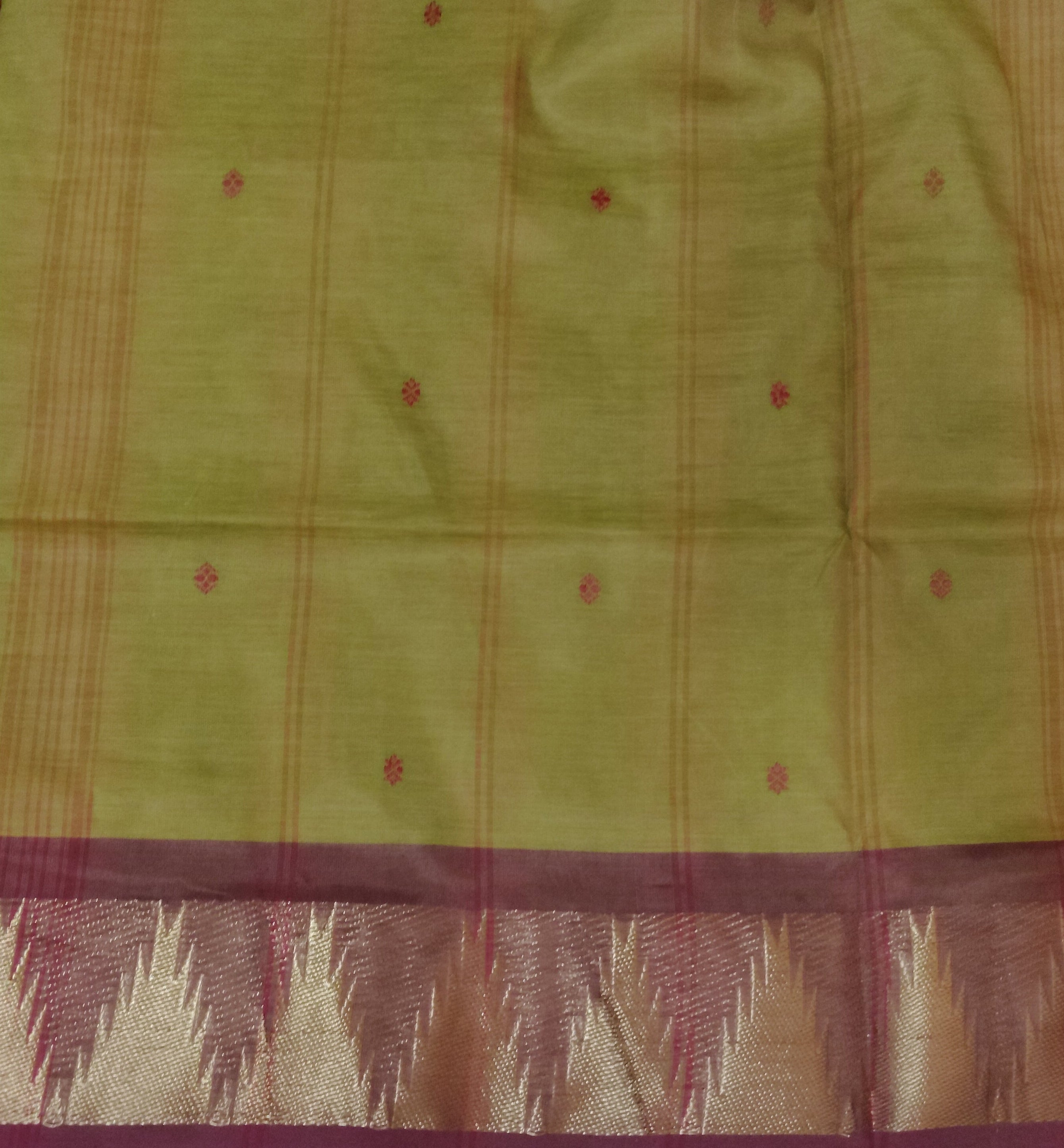Vaazhainaar Pattu Madisar