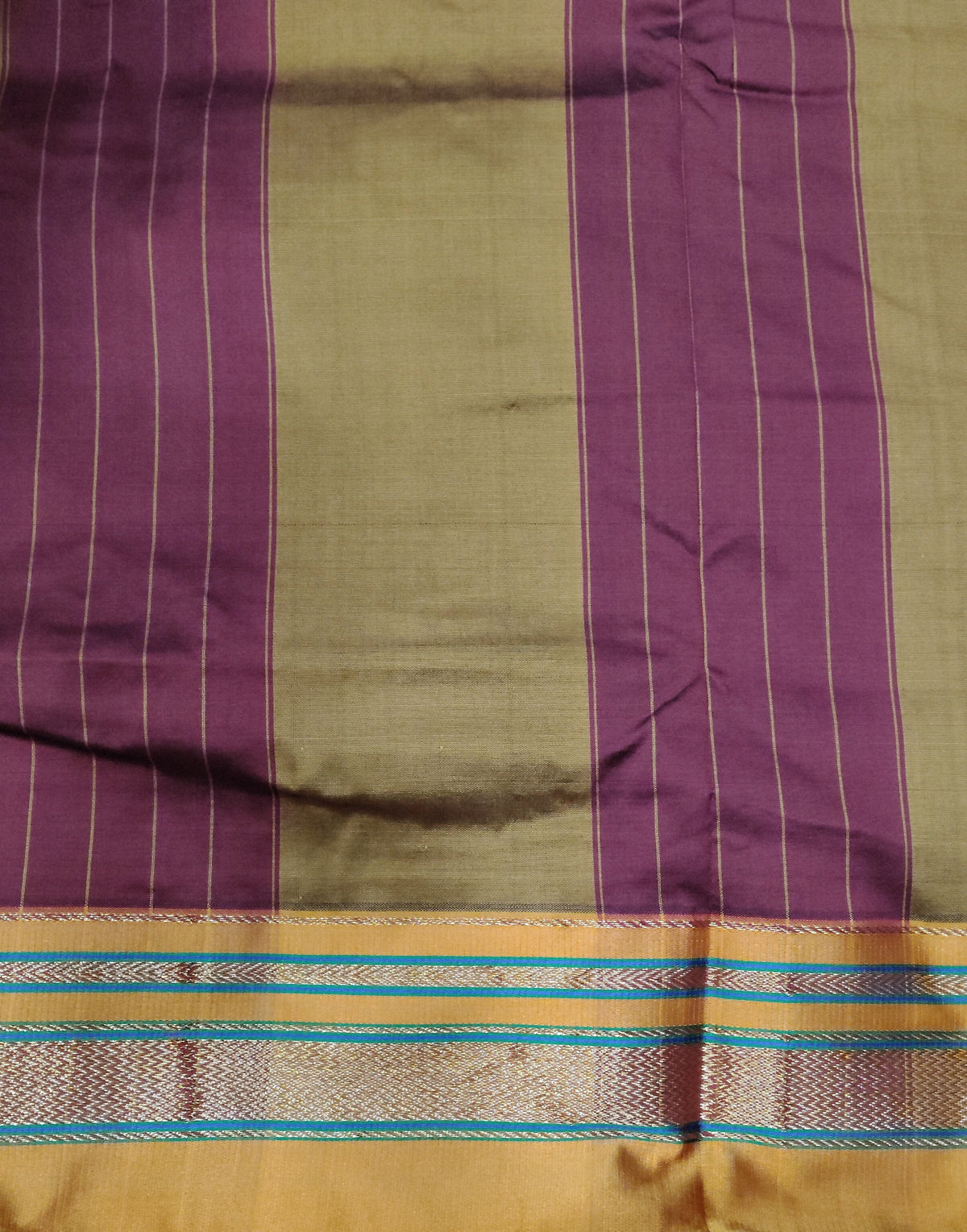 Ikkal sarees madisar 10yardz
