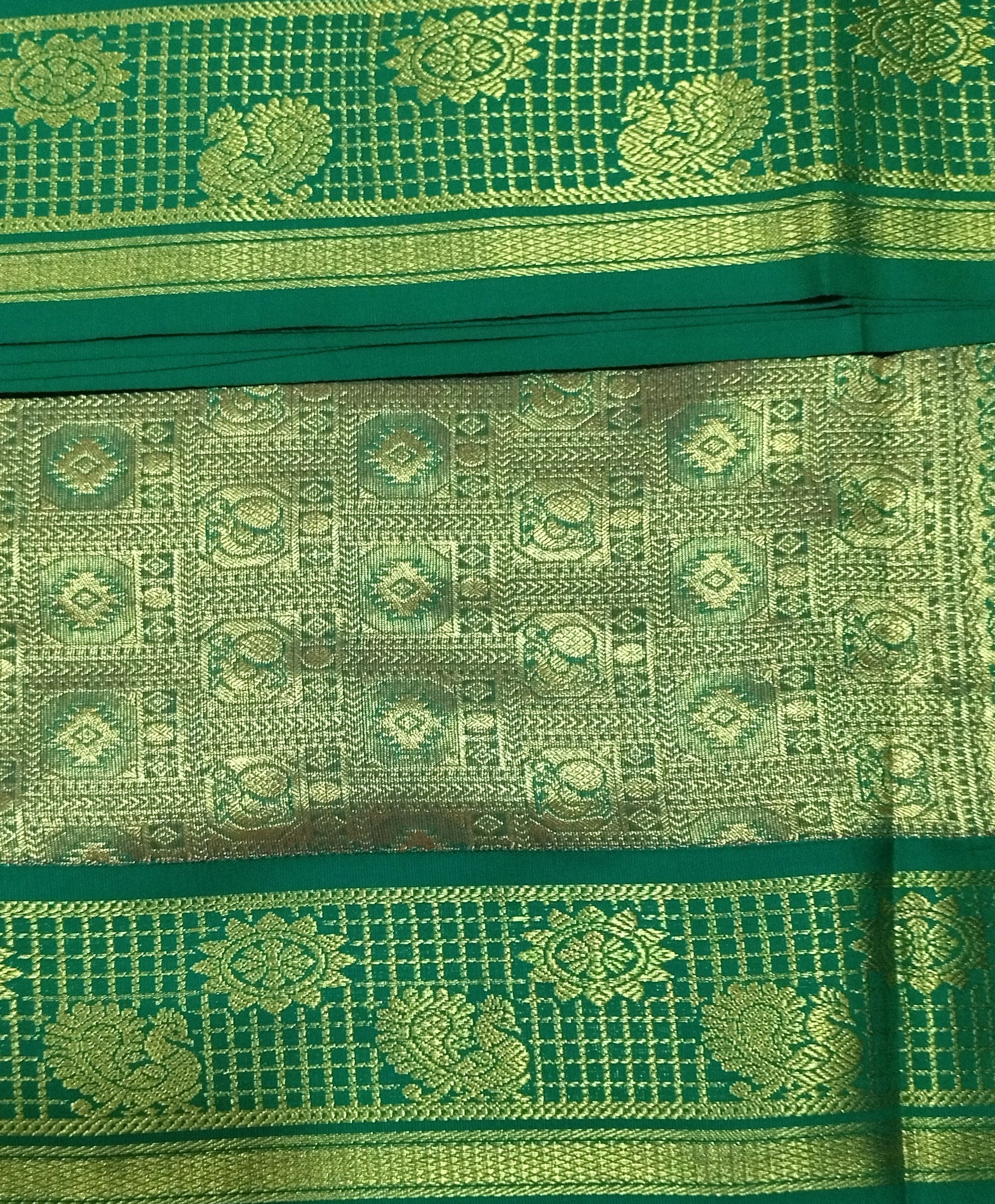 Akshaya cotton 10.25 yards madisar
