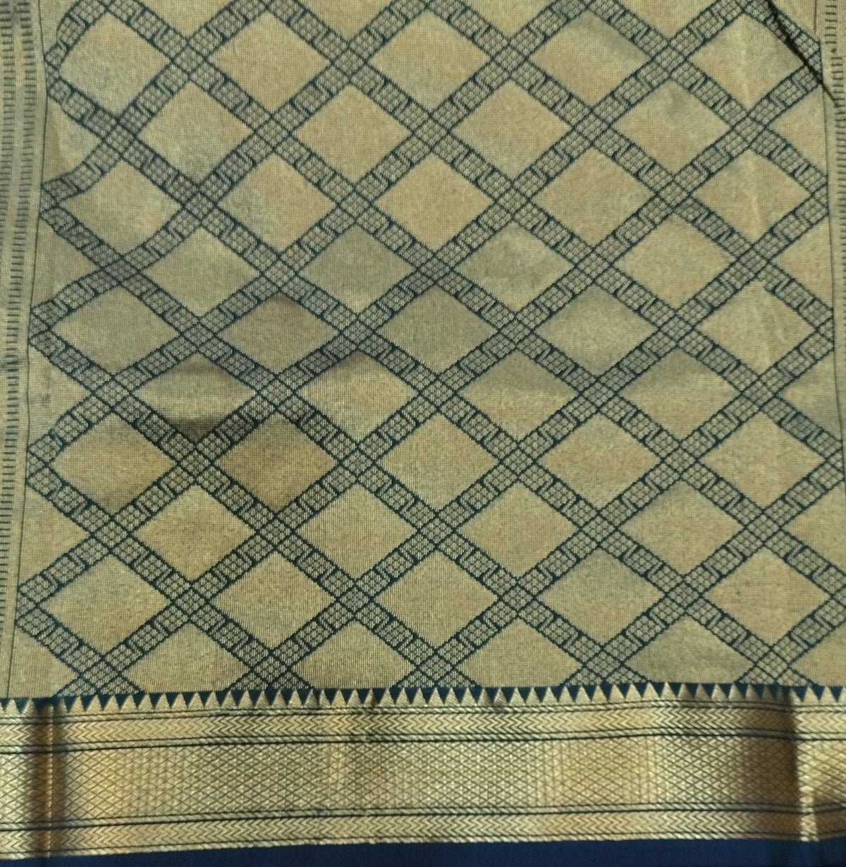Poly silk 10yards madisar