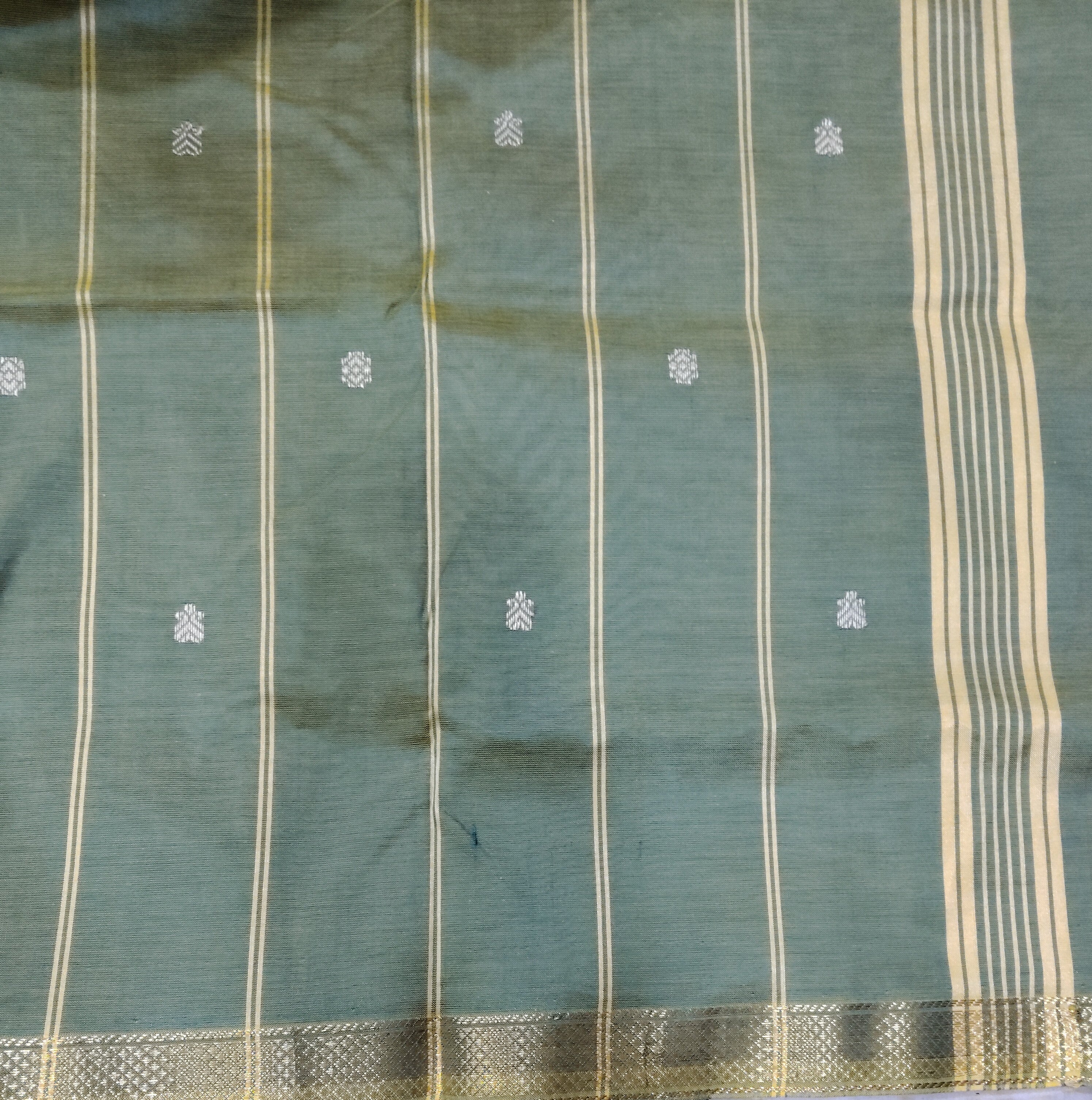 Vaazhainaar Pattu Madisar