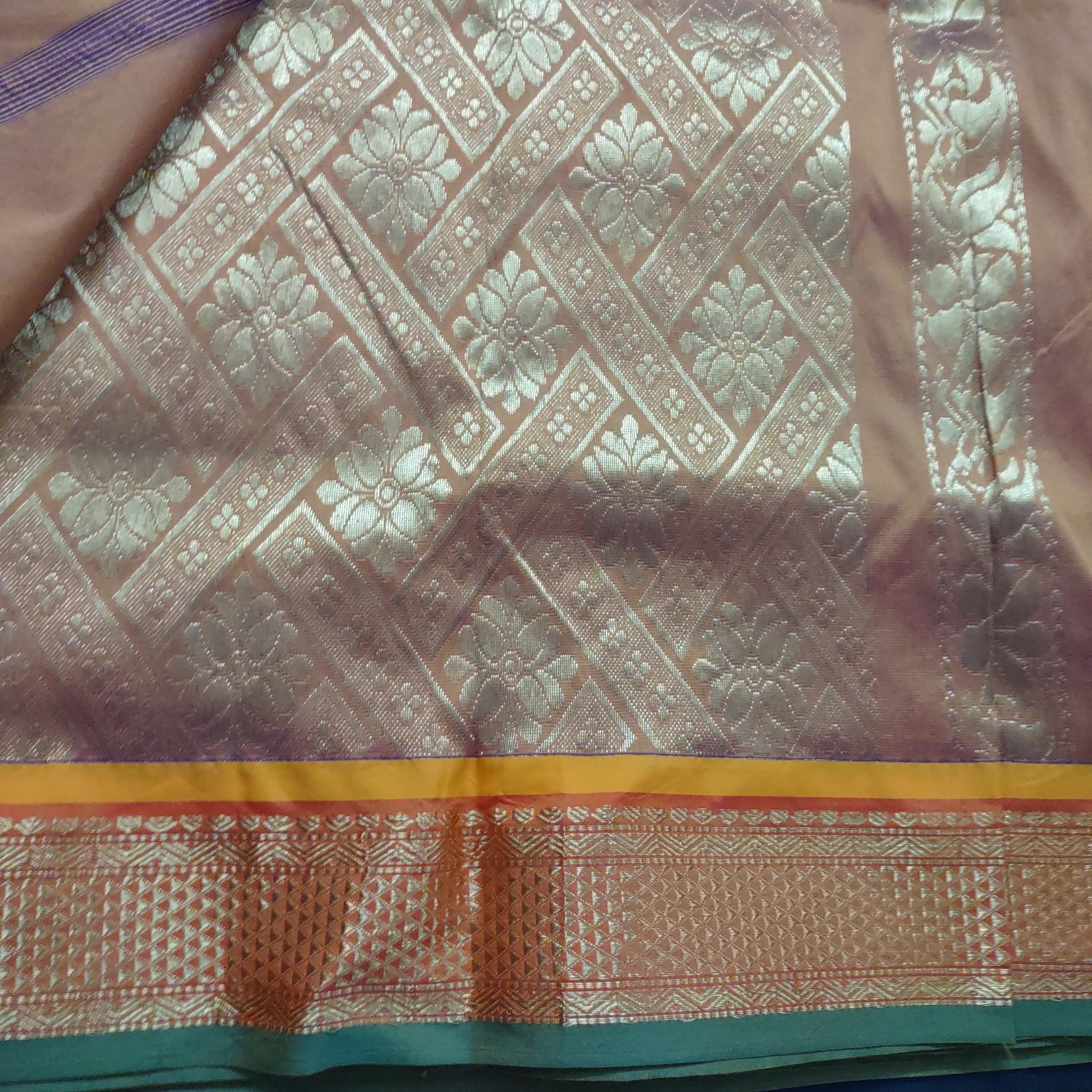 Poly silk 9.5 yardz