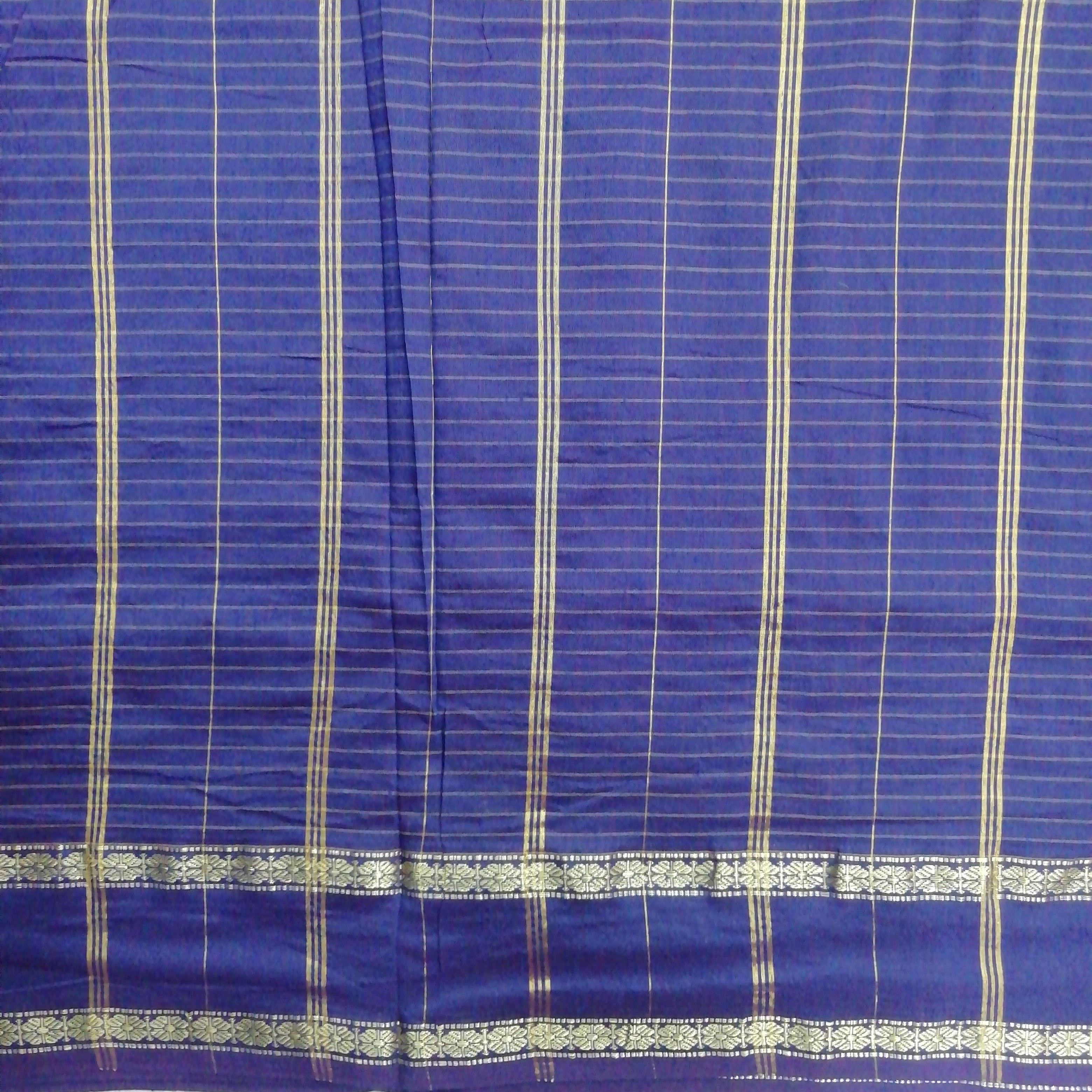Kalyani Cotton checked  10 yards