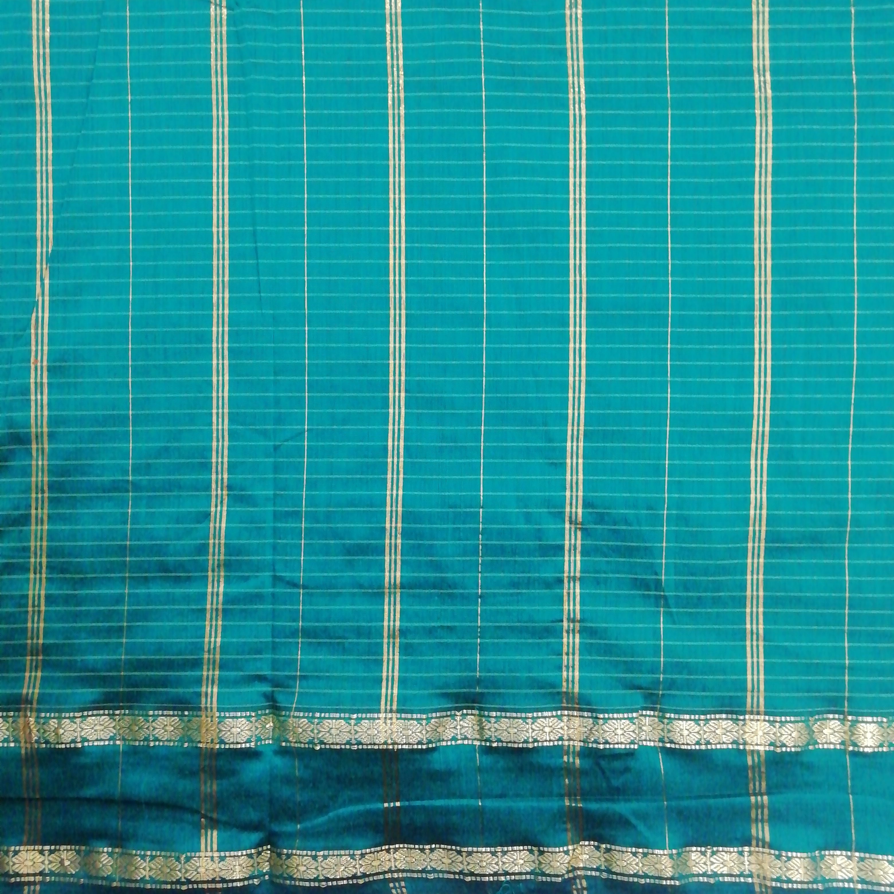 Kalyani Cotton checked  10 yards