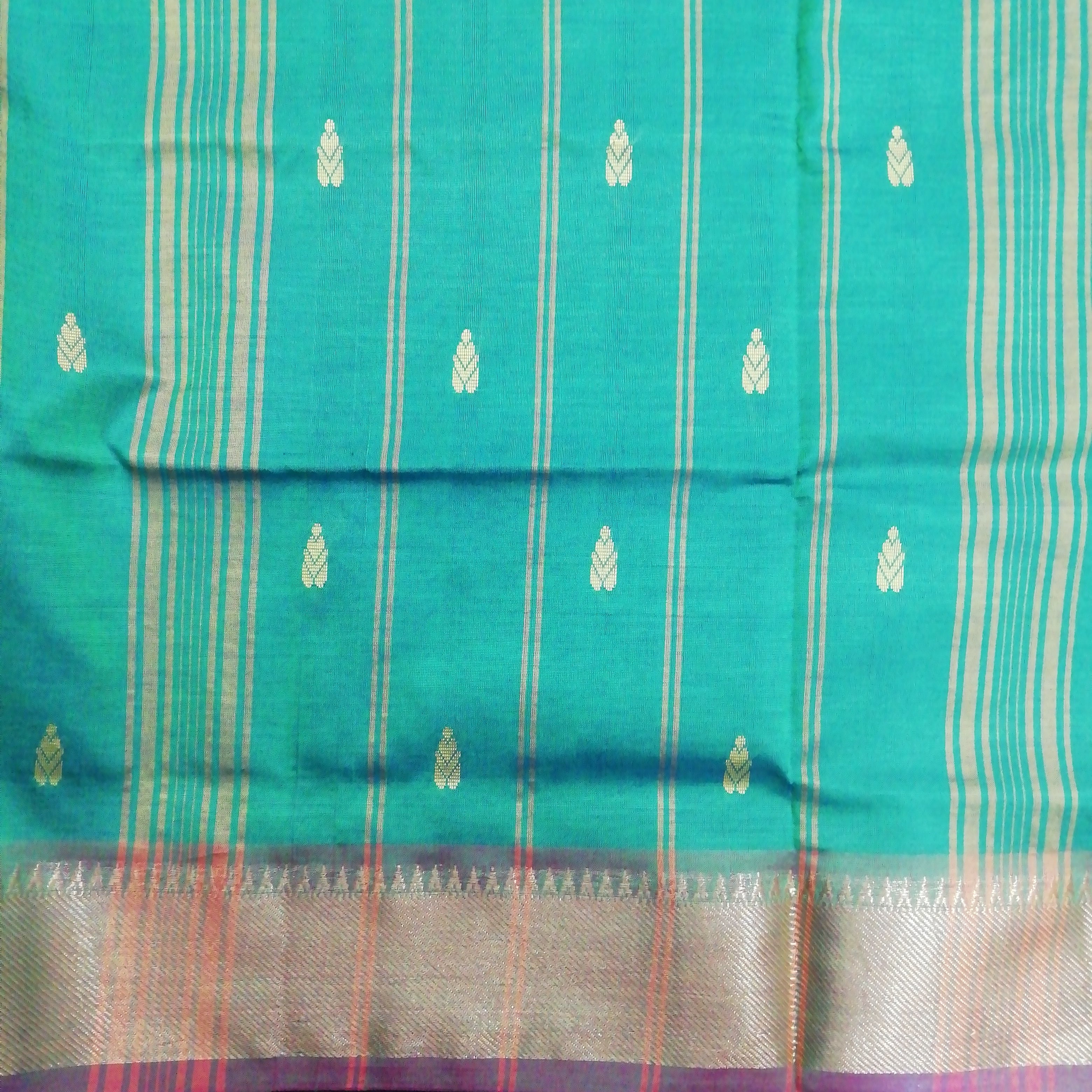Vaazhainaar Pattu Madisar