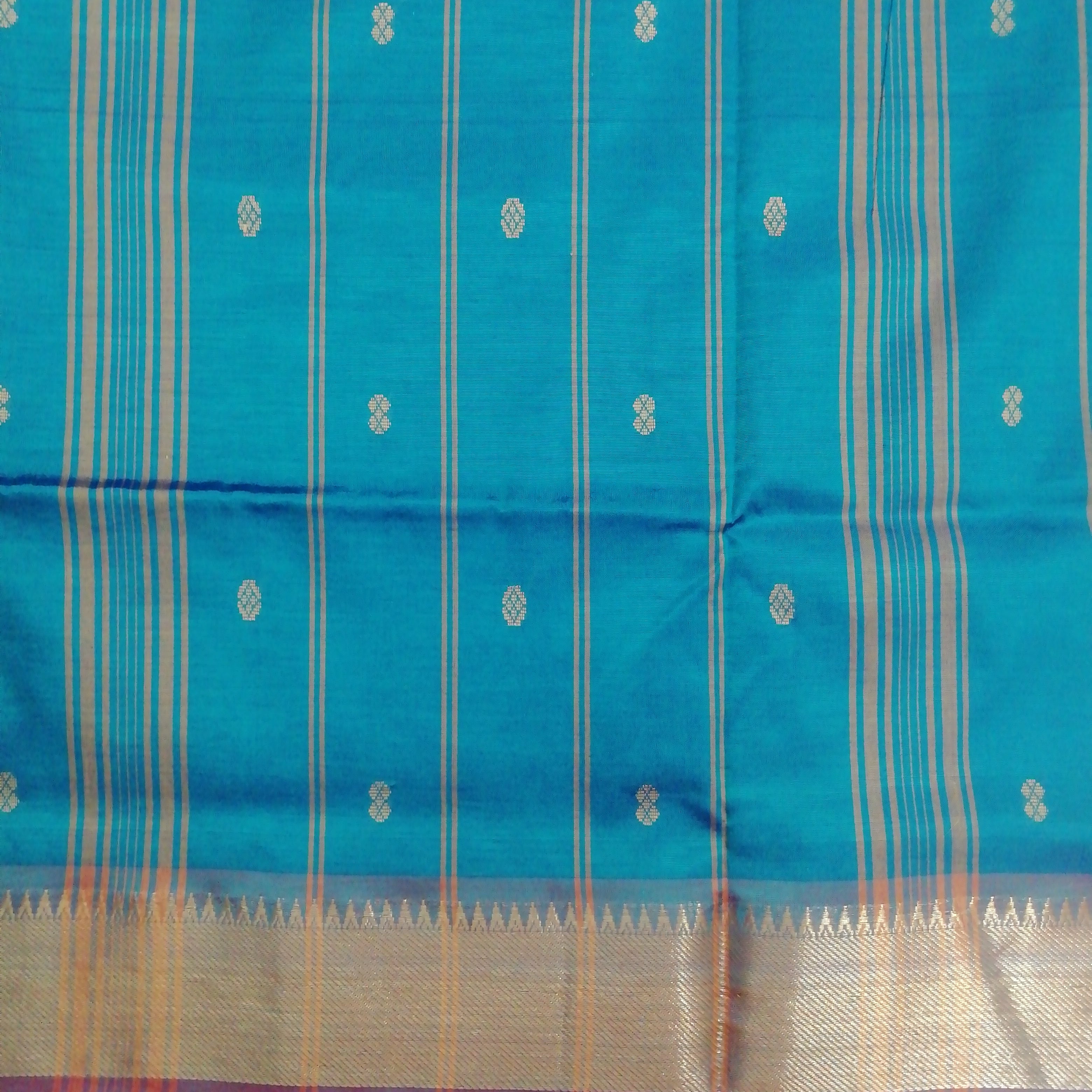 Vaazhainaar Pattu Madisar