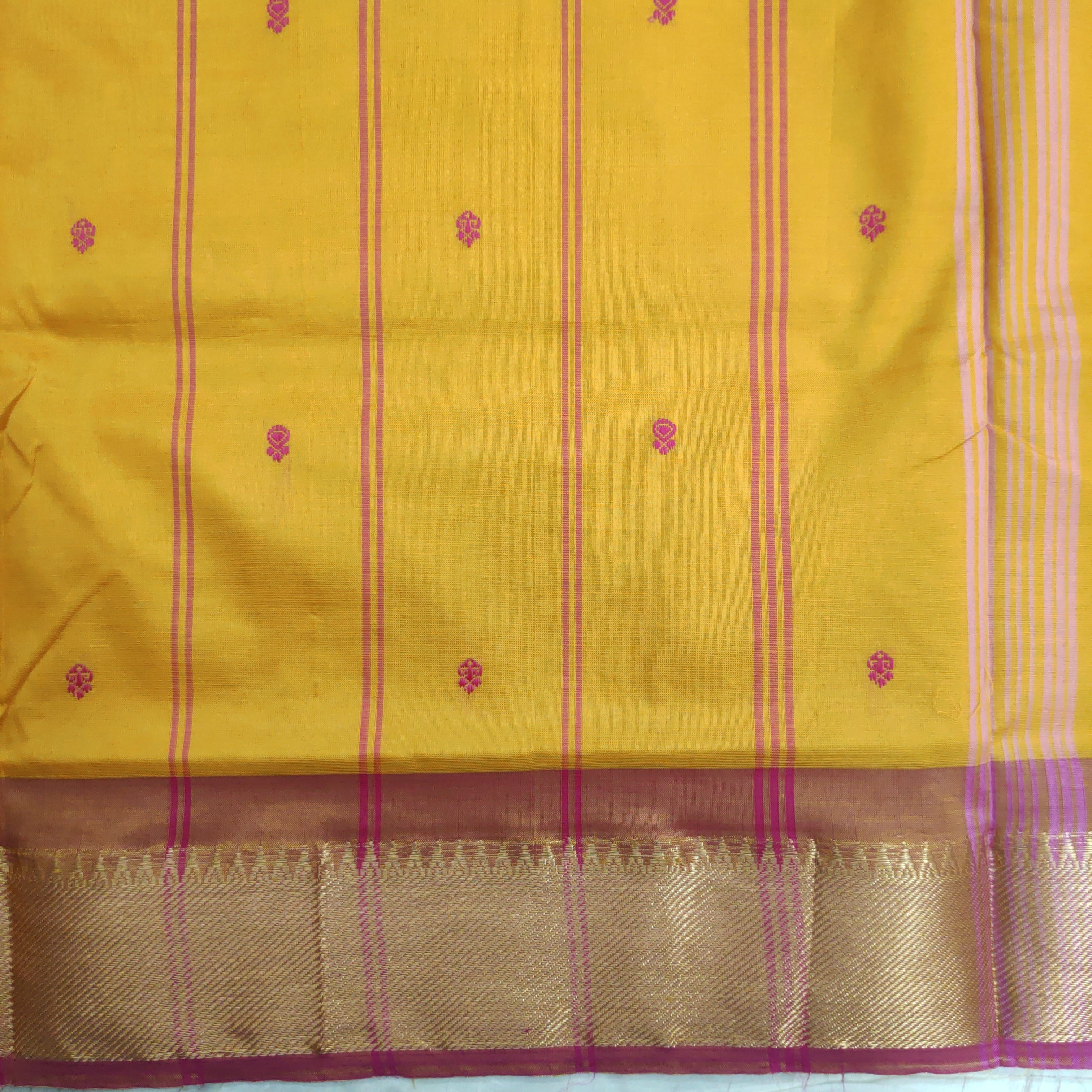 Vaazhainaar Pattu Madisar