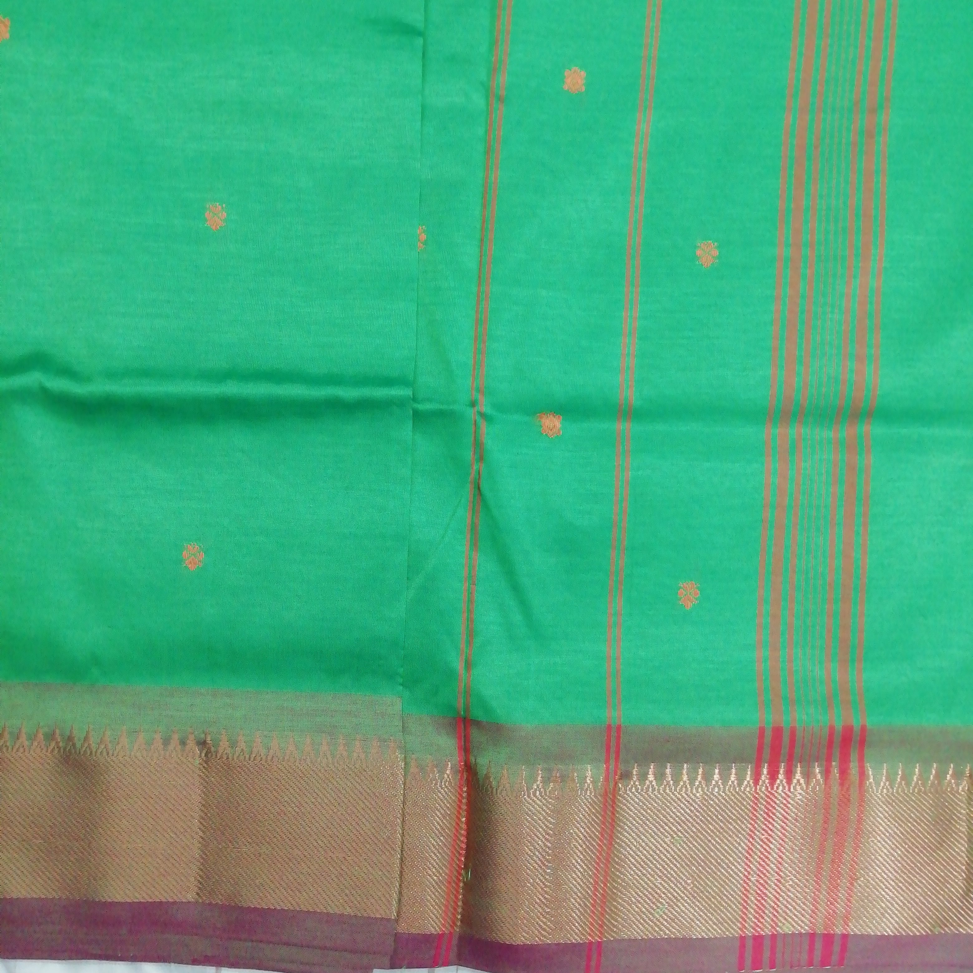 Vaazhainaar Pattu Madisar