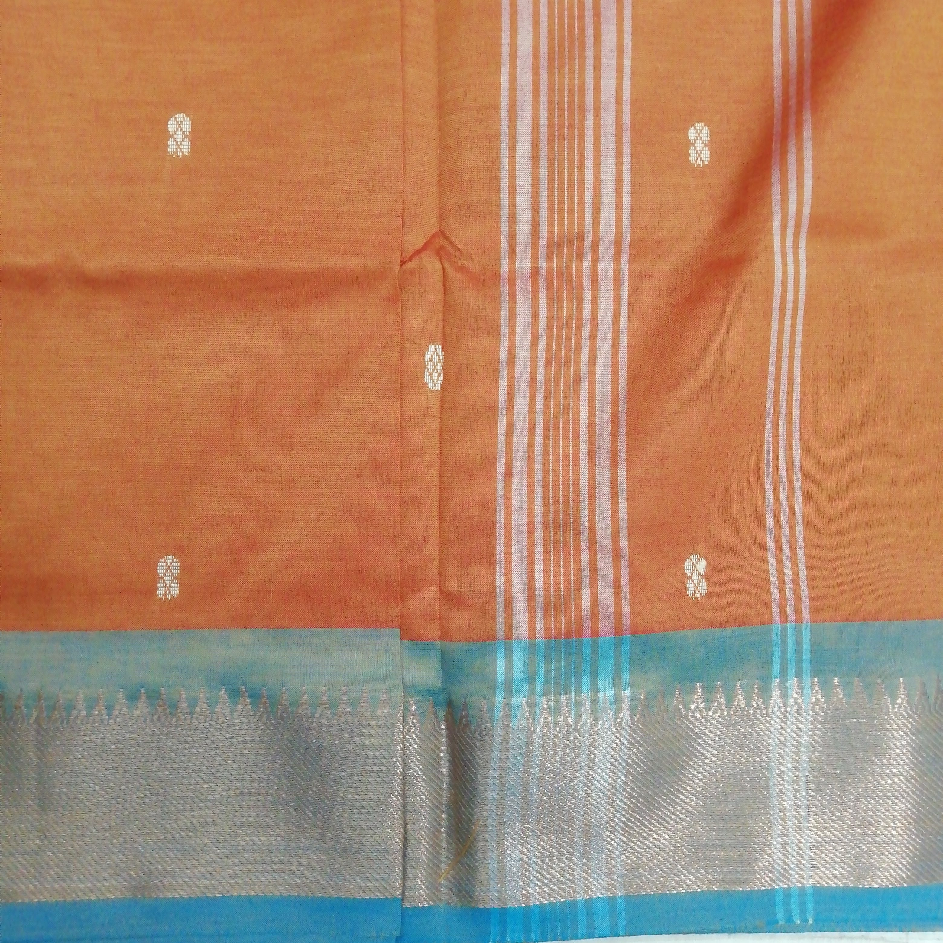 Vaazhainaar Pattu Madisar