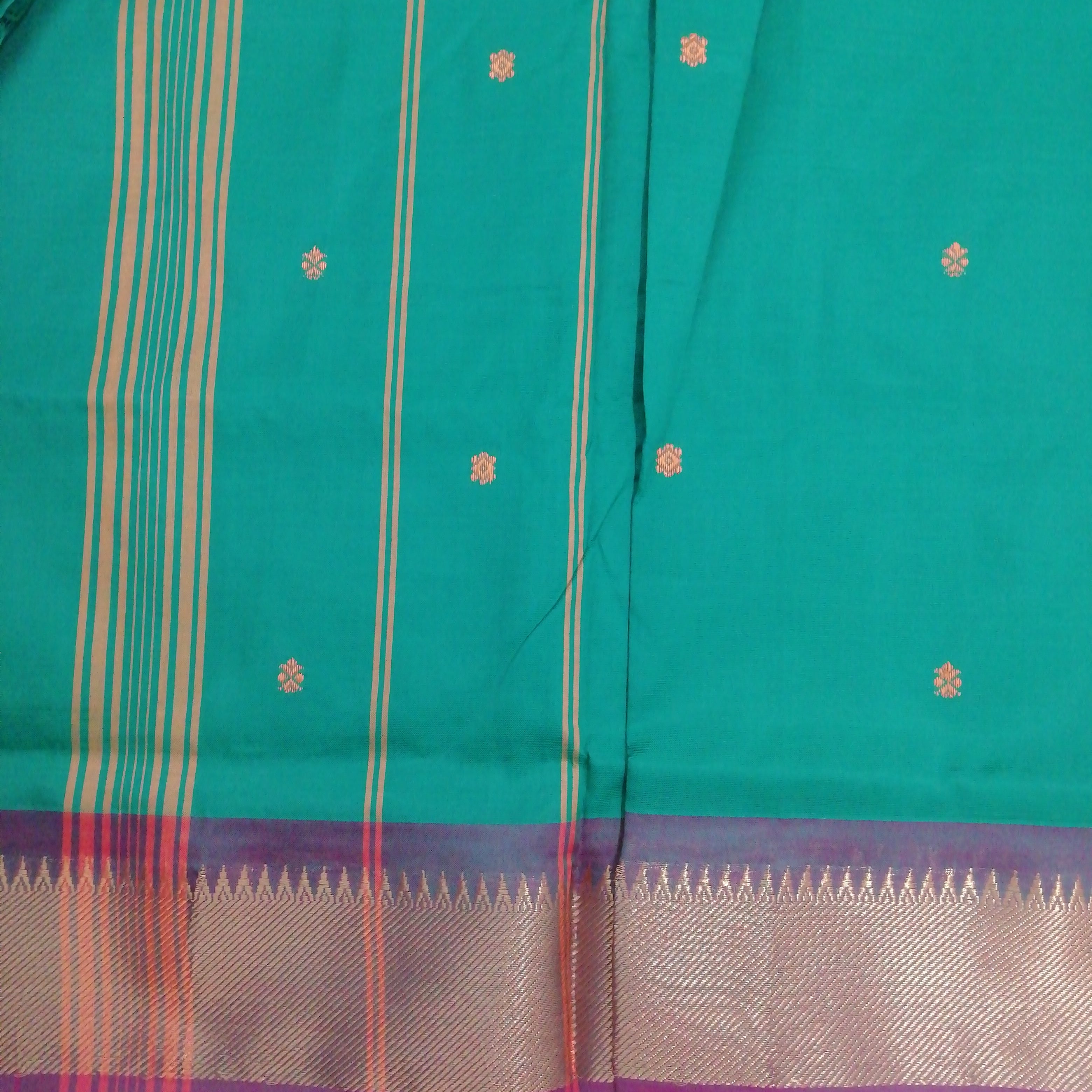 Vaazhainaar Pattu Madisar