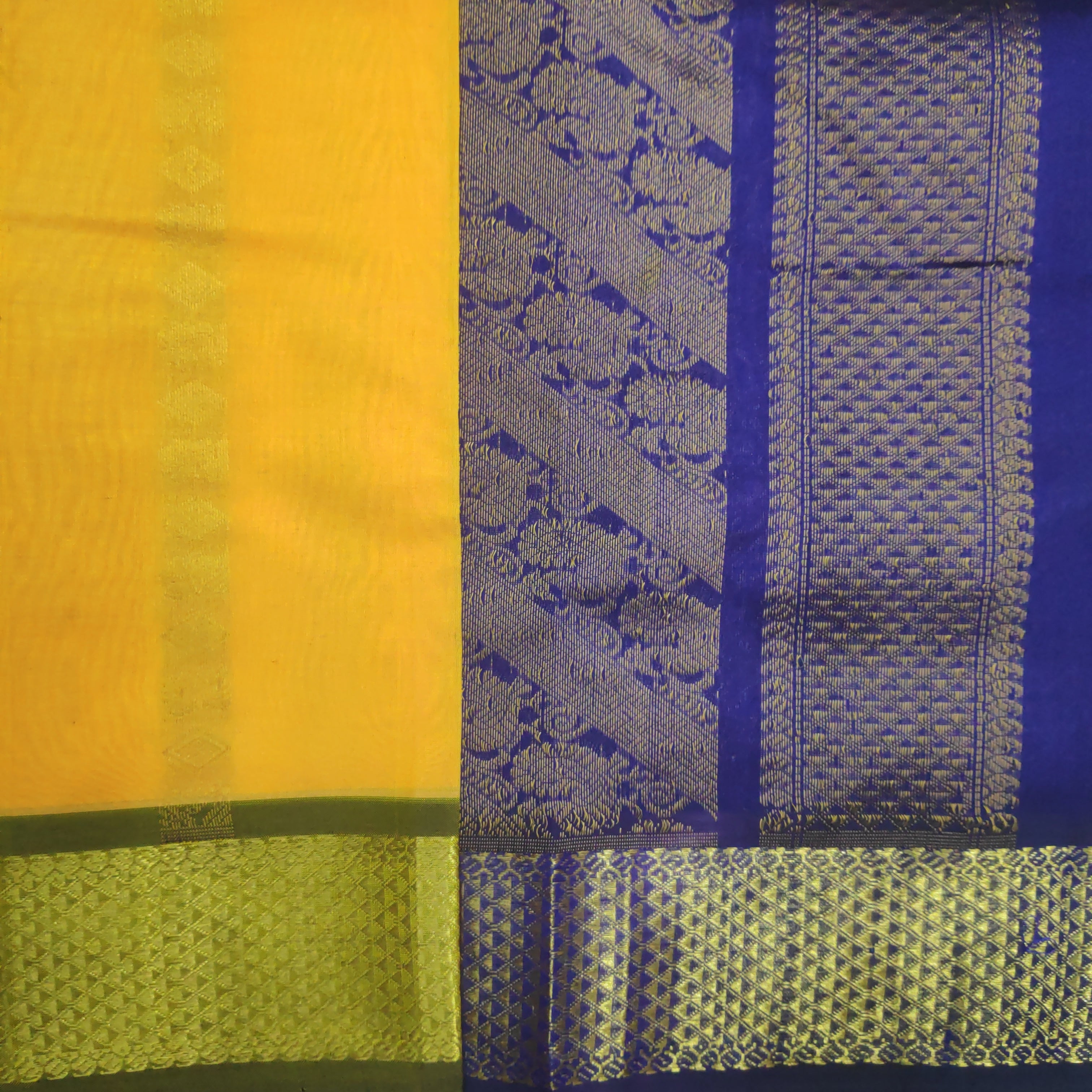 Pure silk cotton- Reverse Pallu- Semi Korvai