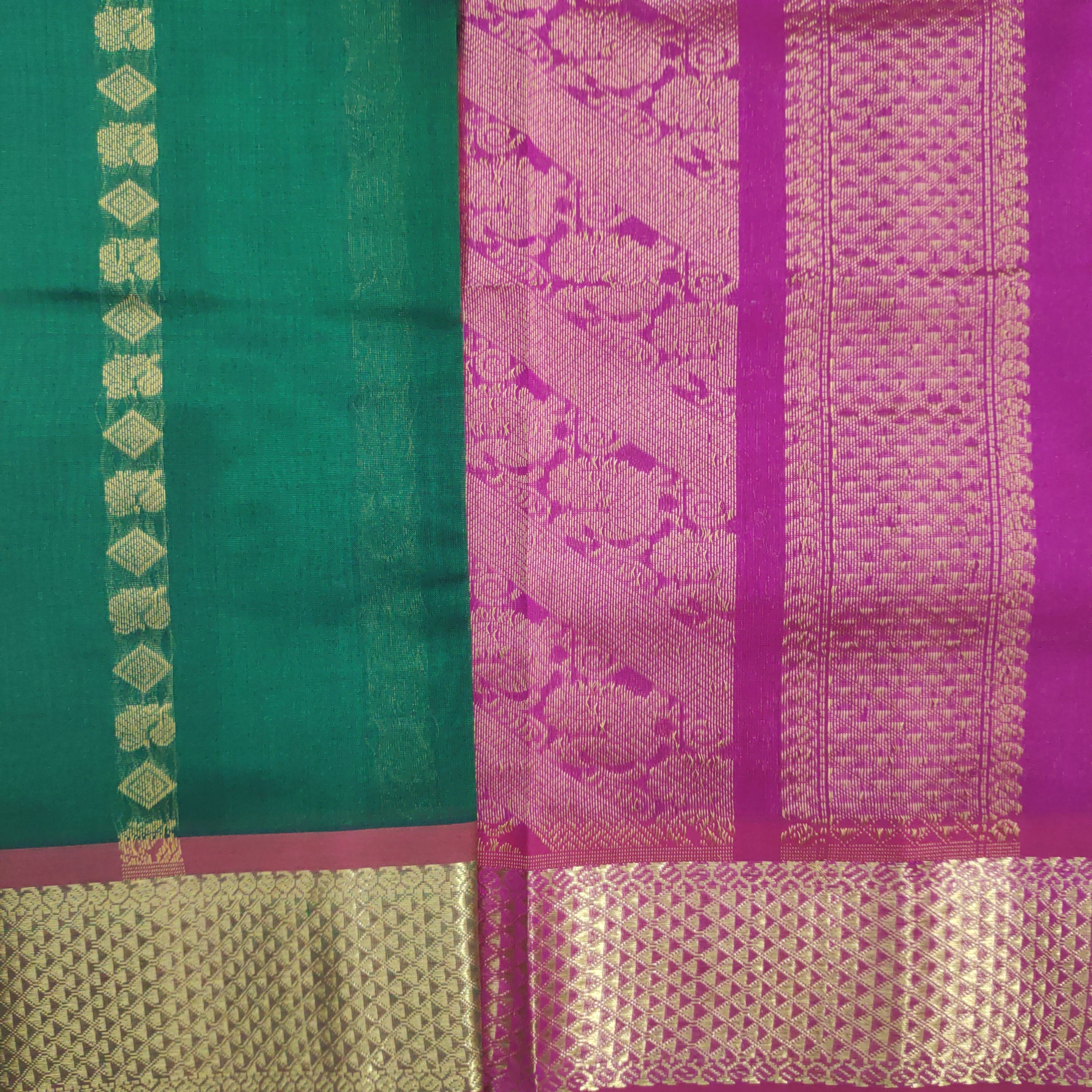 Pure silk cotton- Reverse Pallu- Semi Korvai