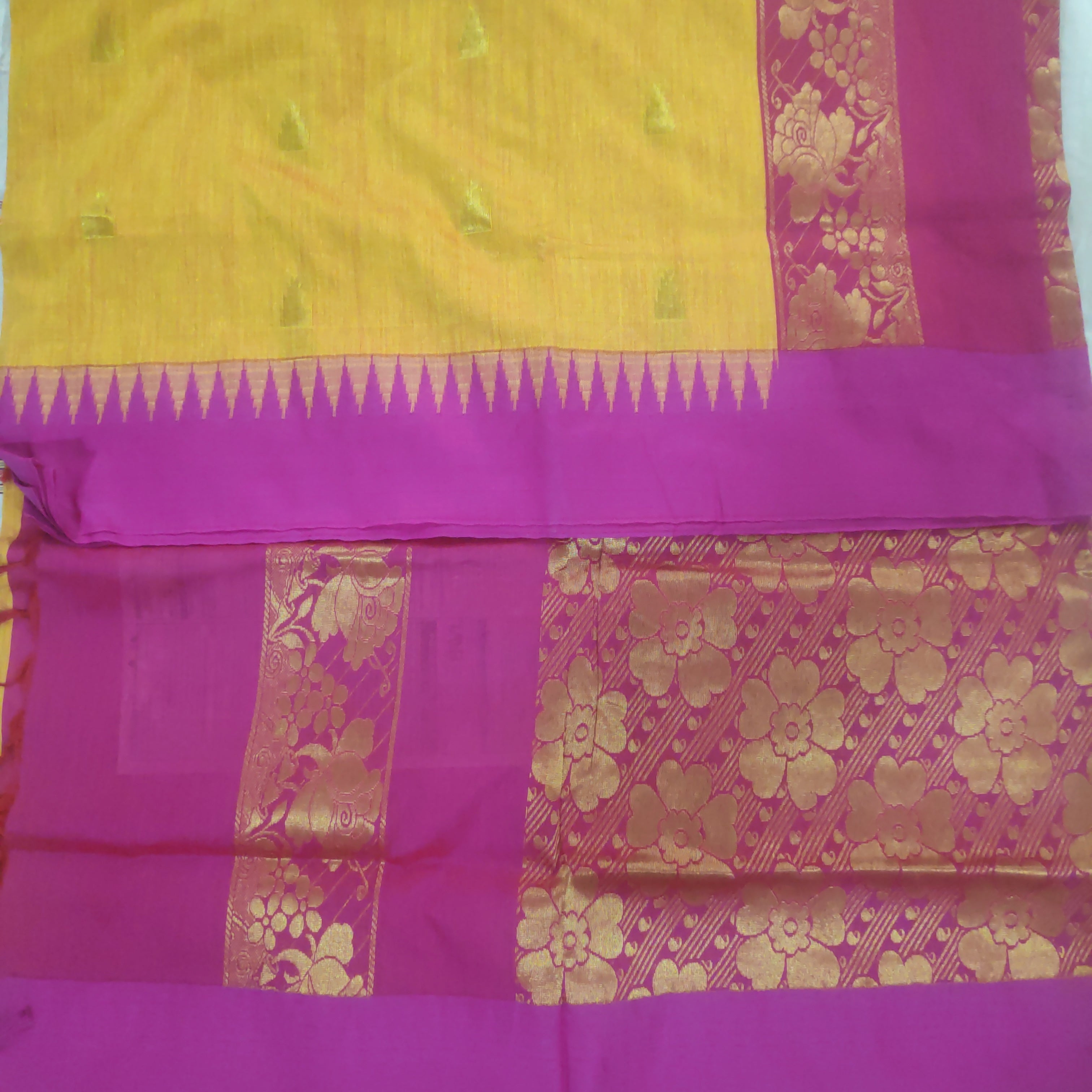 Kalyani cotton Golden zari 6yardz