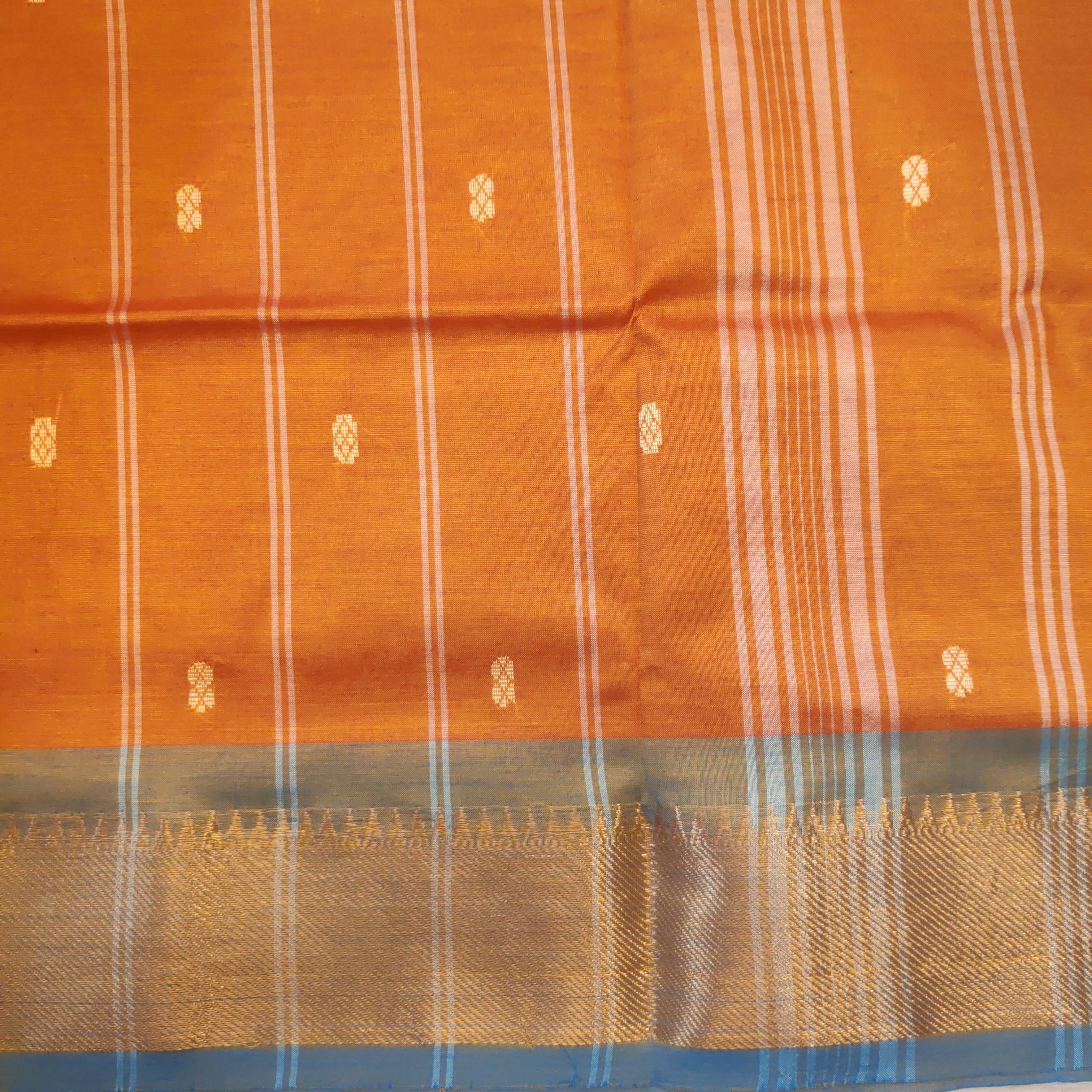 Vaazhainaar Pattu Madisar
