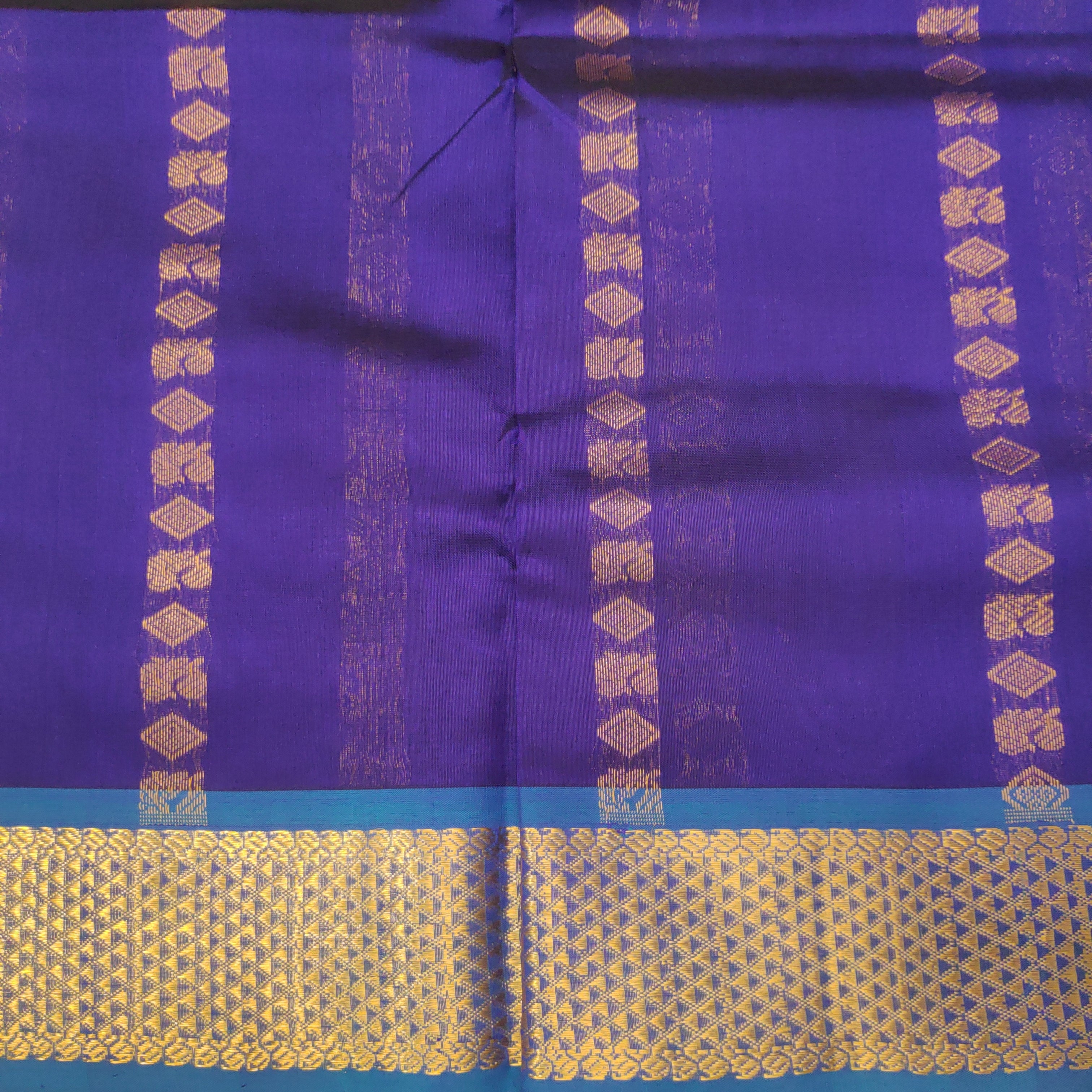 Pure silk cotton- Reverse Pallu- Semi Korvai