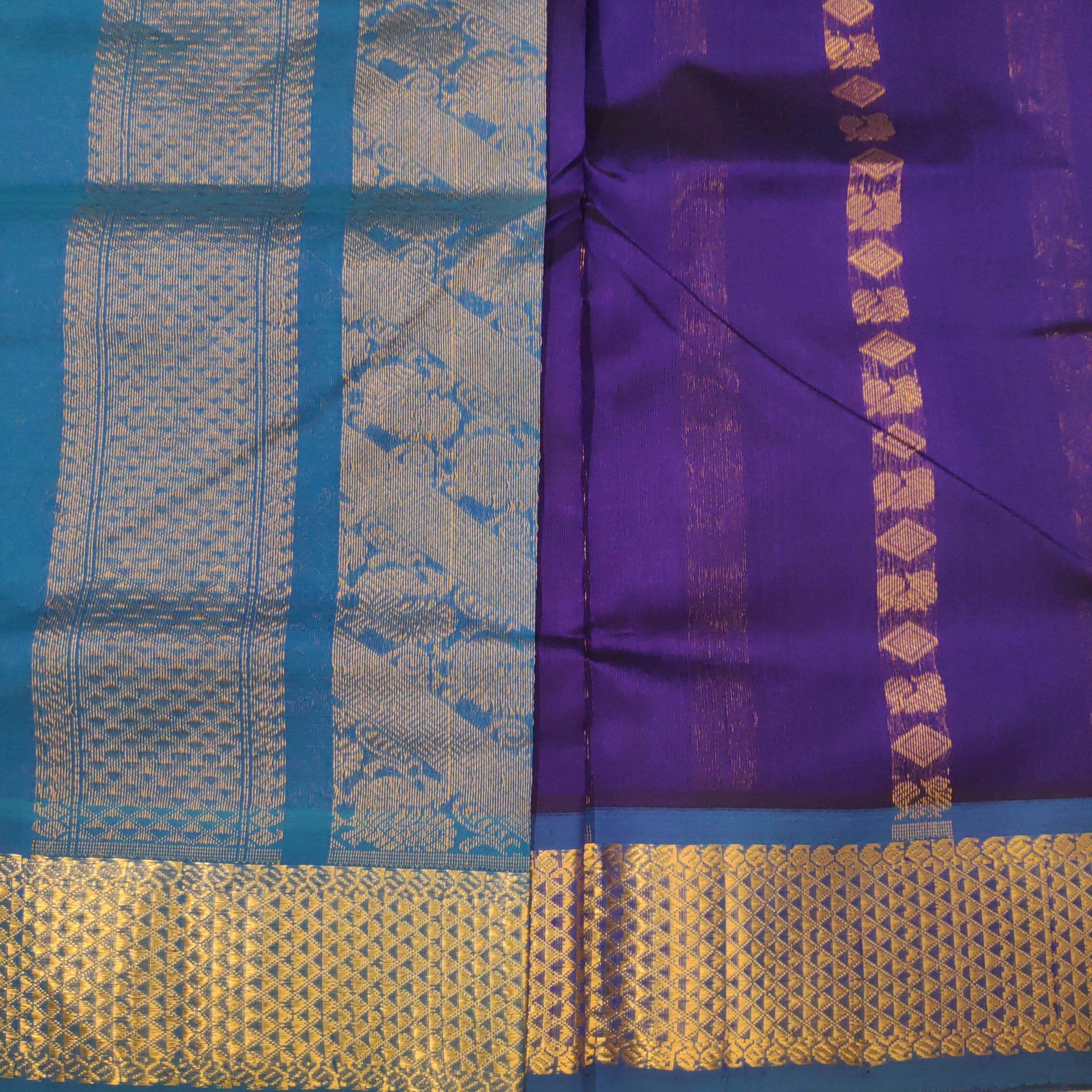 Pure silk cotton- Reverse Pallu- Semi Korvai