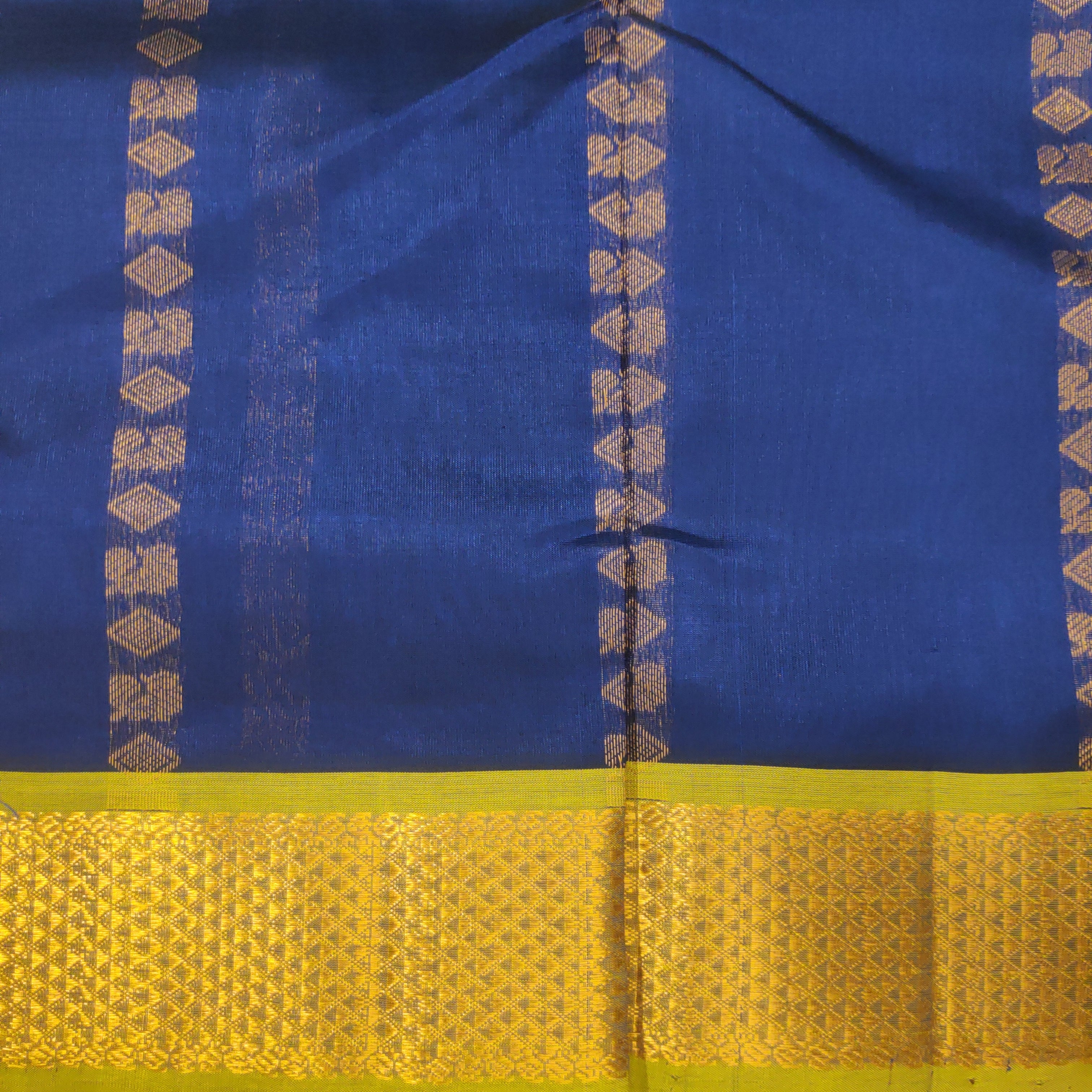 Pure silk cotton- Reverse Pallu- Semi Korvai