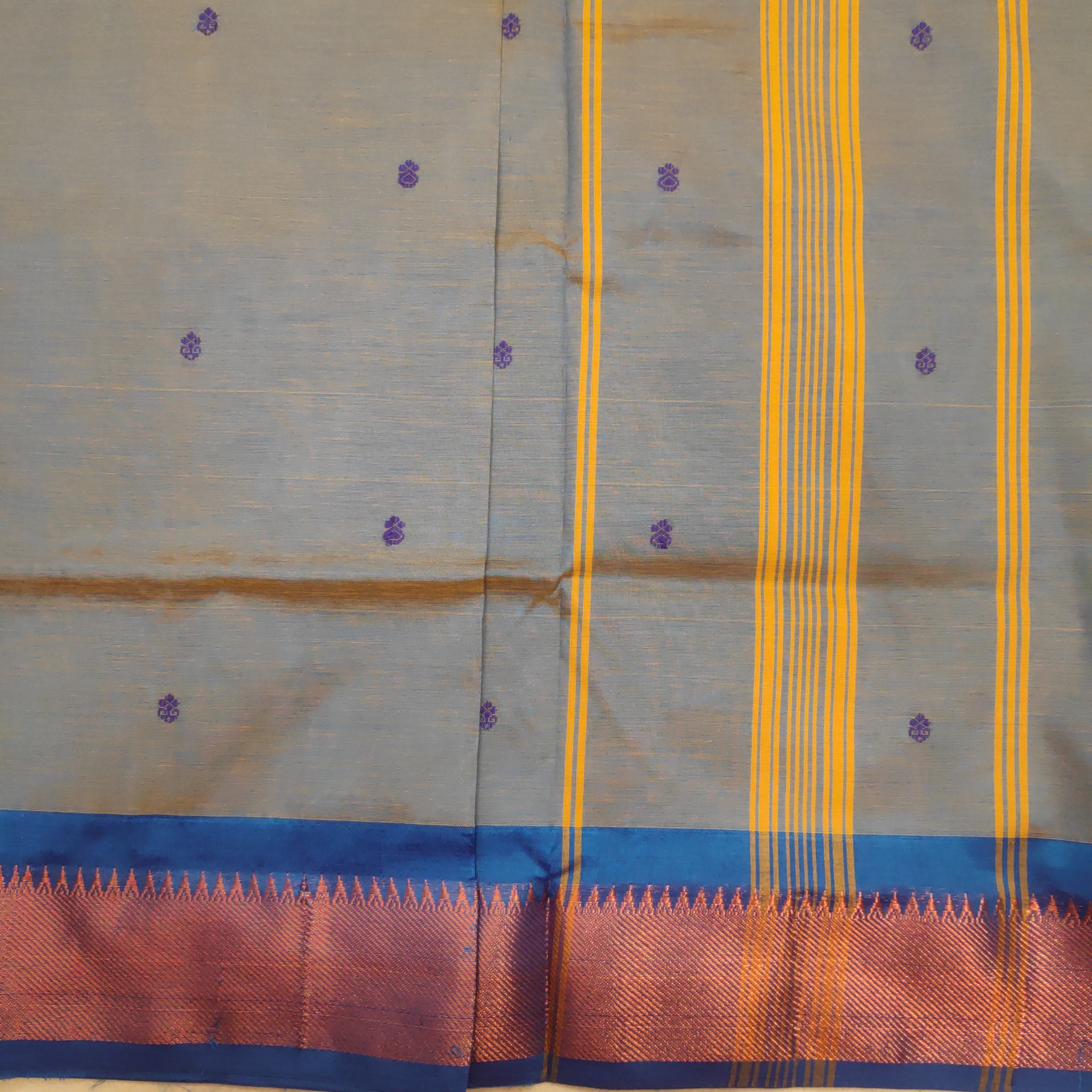 Vaazhainaar Pattu Madisar