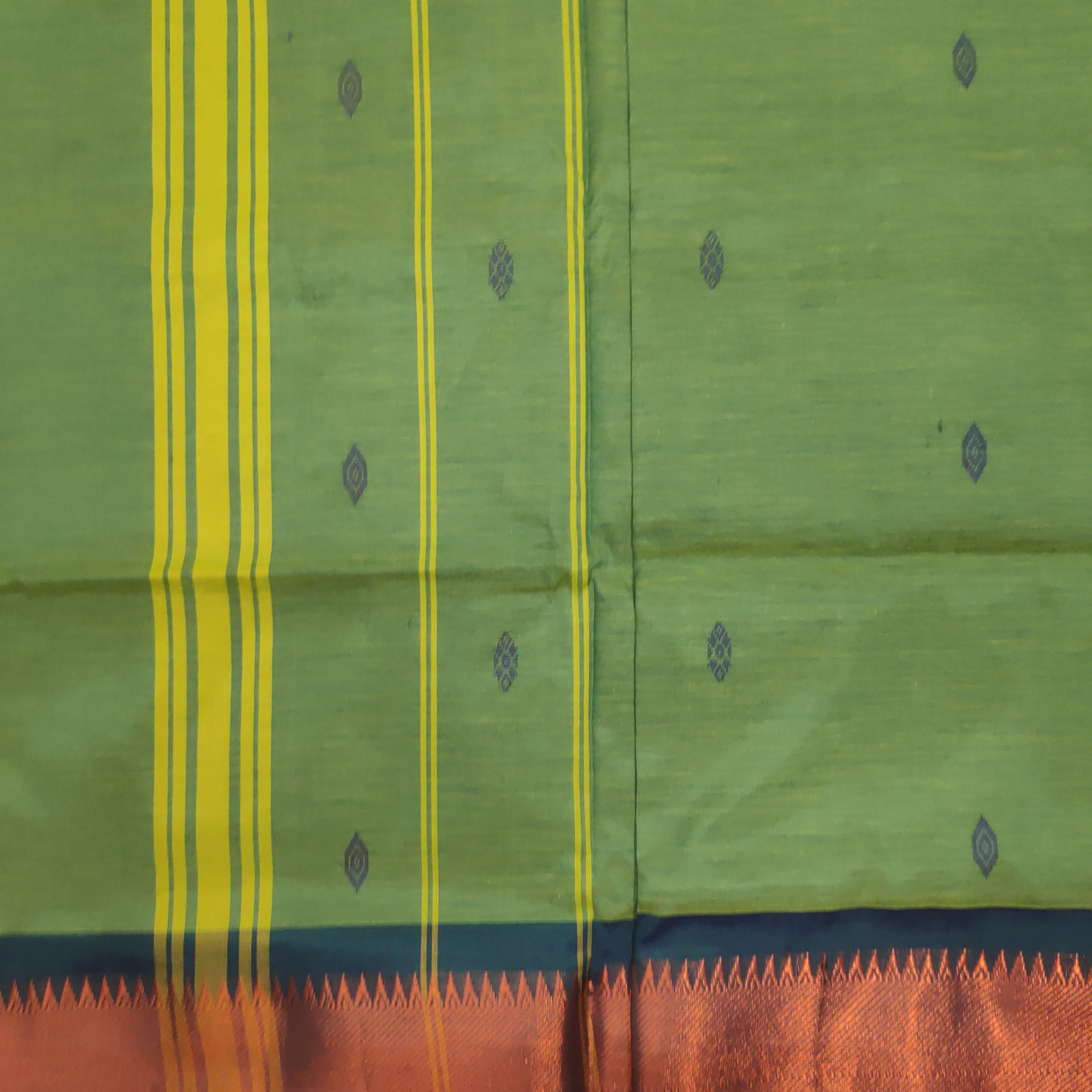 Vaazhainaar Pattu Madisar