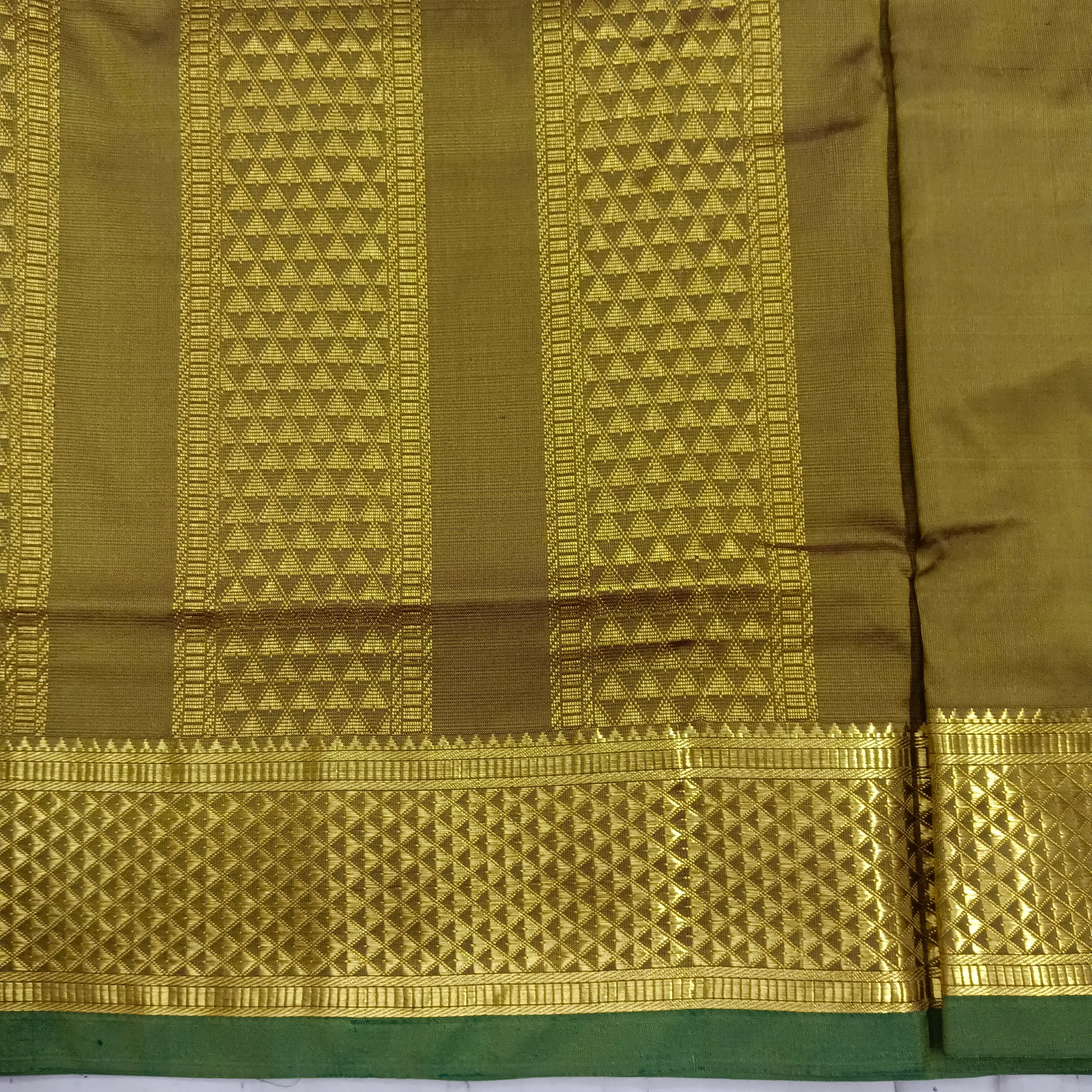 Pure silk 11yardz